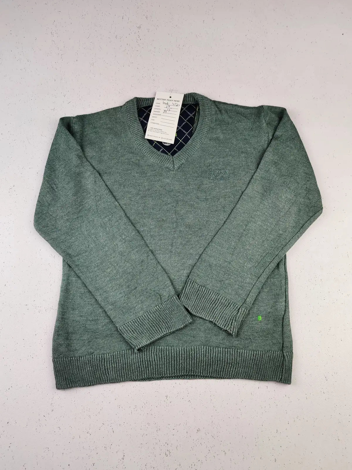 Buy online pre-used pre-loved 100% authentic & Original branded Hugo Boss (KWB-4721) available in Pakistan. Top international brands avilable.