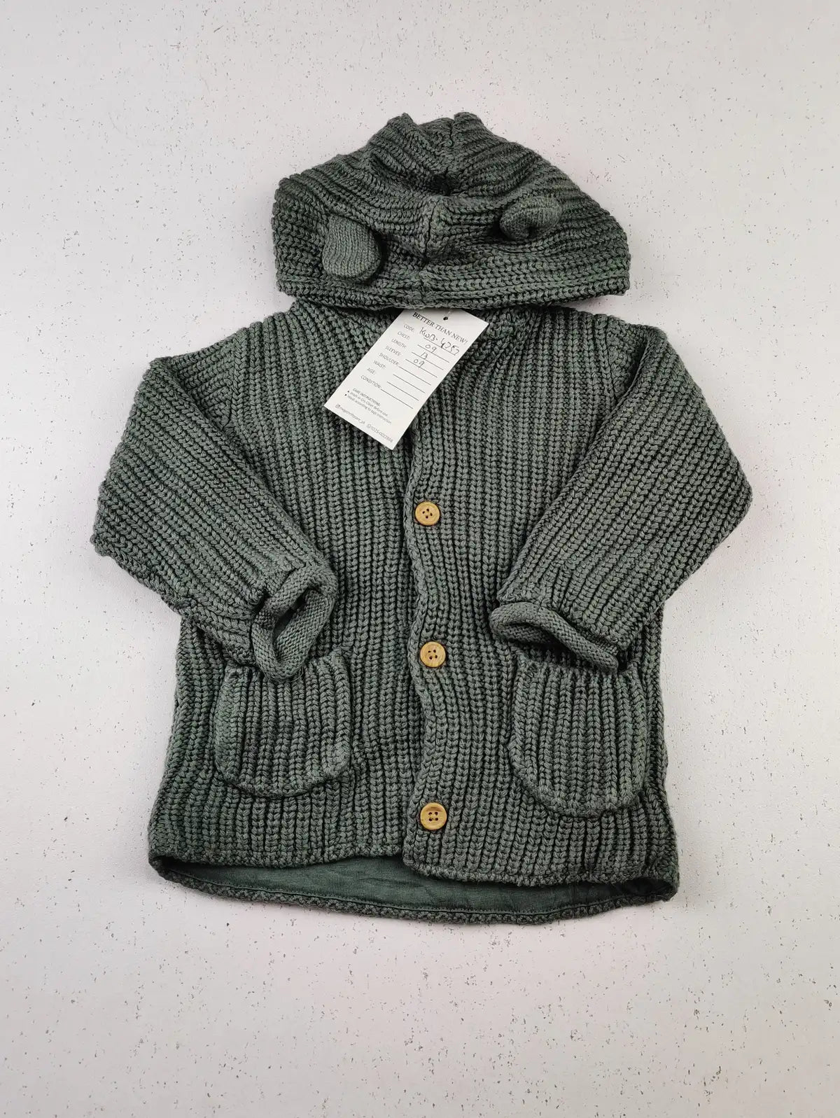 Buy online pre-used pre-loved 100% authentic & Original branded George (KWB-4757) available in Pakistan. Top international brands avilable.