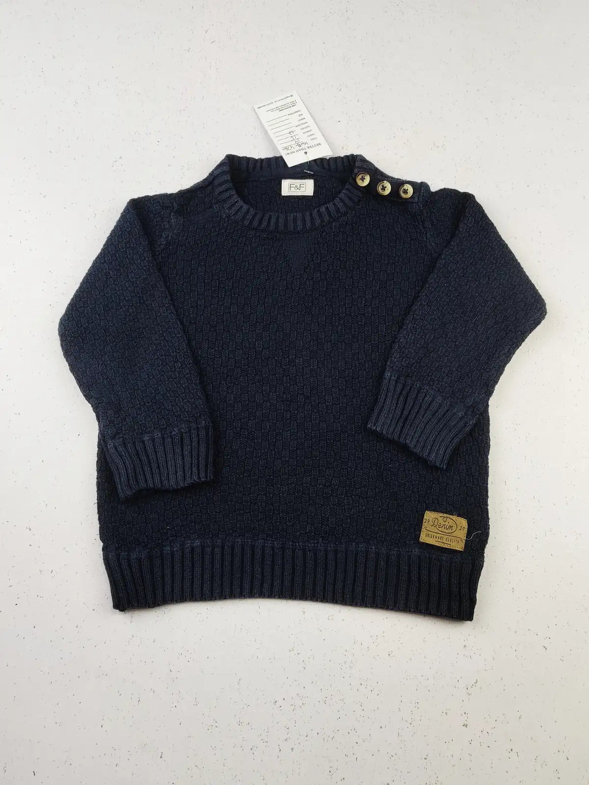 Buy online pre-used pre-loved 100% authentic & Original branded F&F (KWB-4760) available in Pakistan. Top international brands avilable.