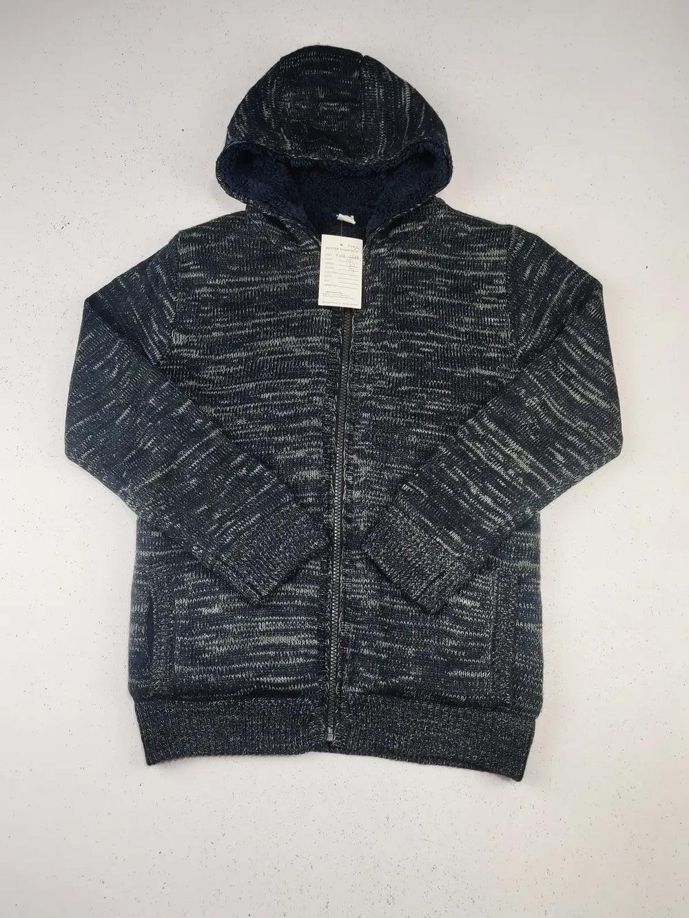 Buy online pre-used pre-loved 100% authentic & Original branded Tu (KWB-4924) available in Pakistan. Top international brands avilable.