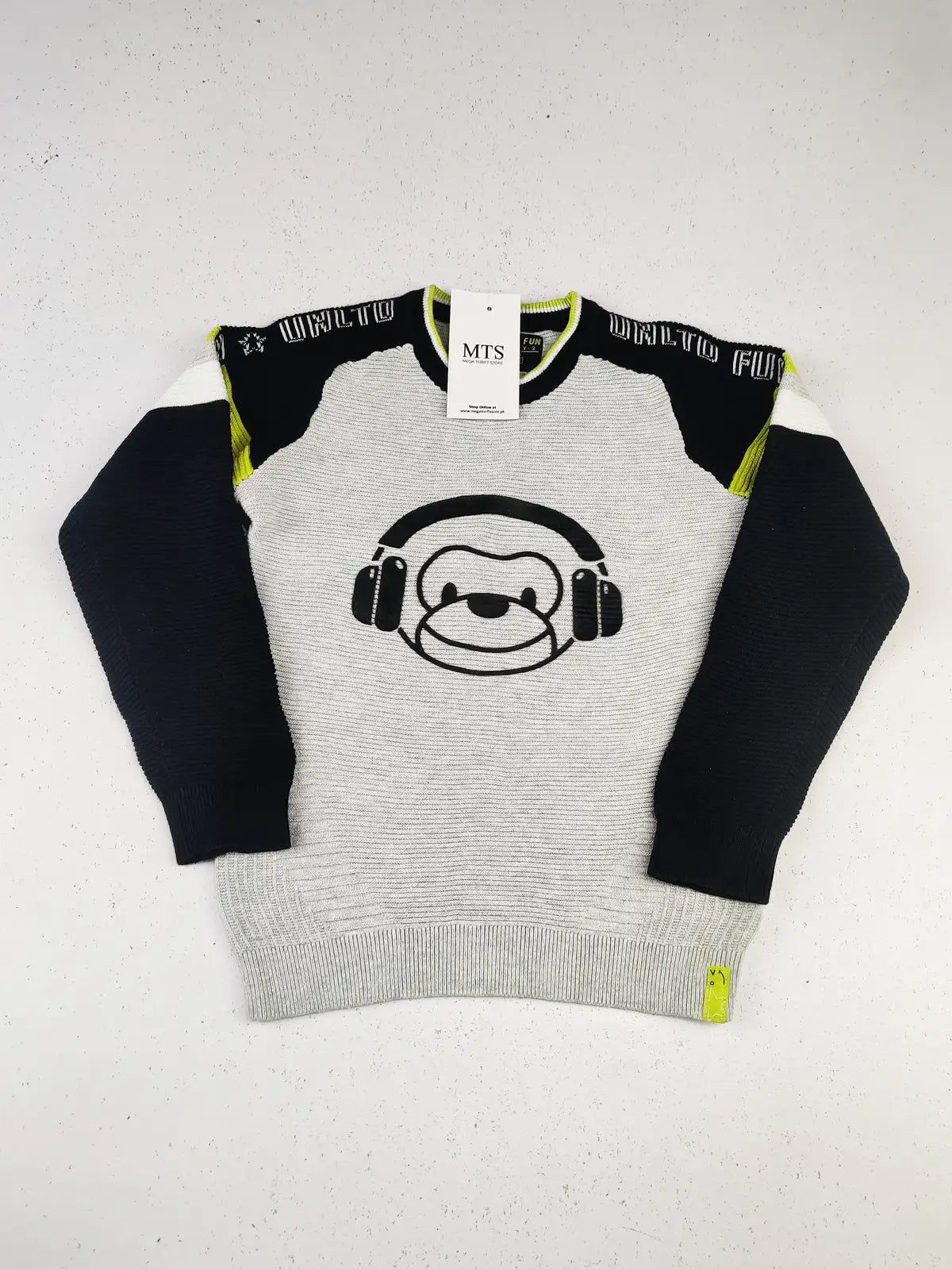 Buy online pre-used pre-loved 100% authentic & Original branded Next (KWB-4941) available in Pakistan. Top international brands avilable.