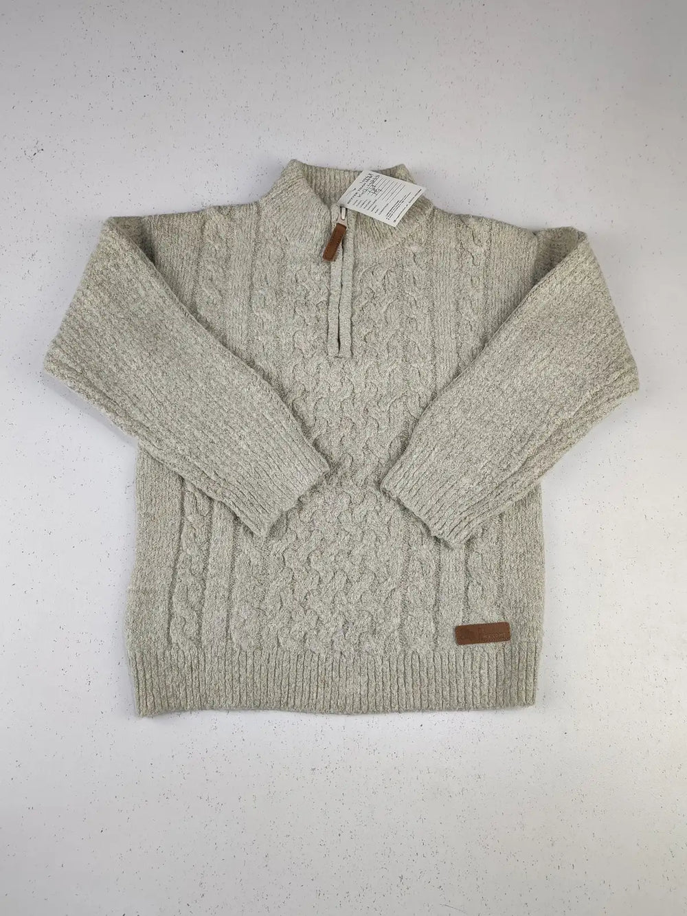 Buy online pre-used pre-loved 100% authentic & Original branded F&F (KWB-4948) available in Pakistan. Top international brands avilable.