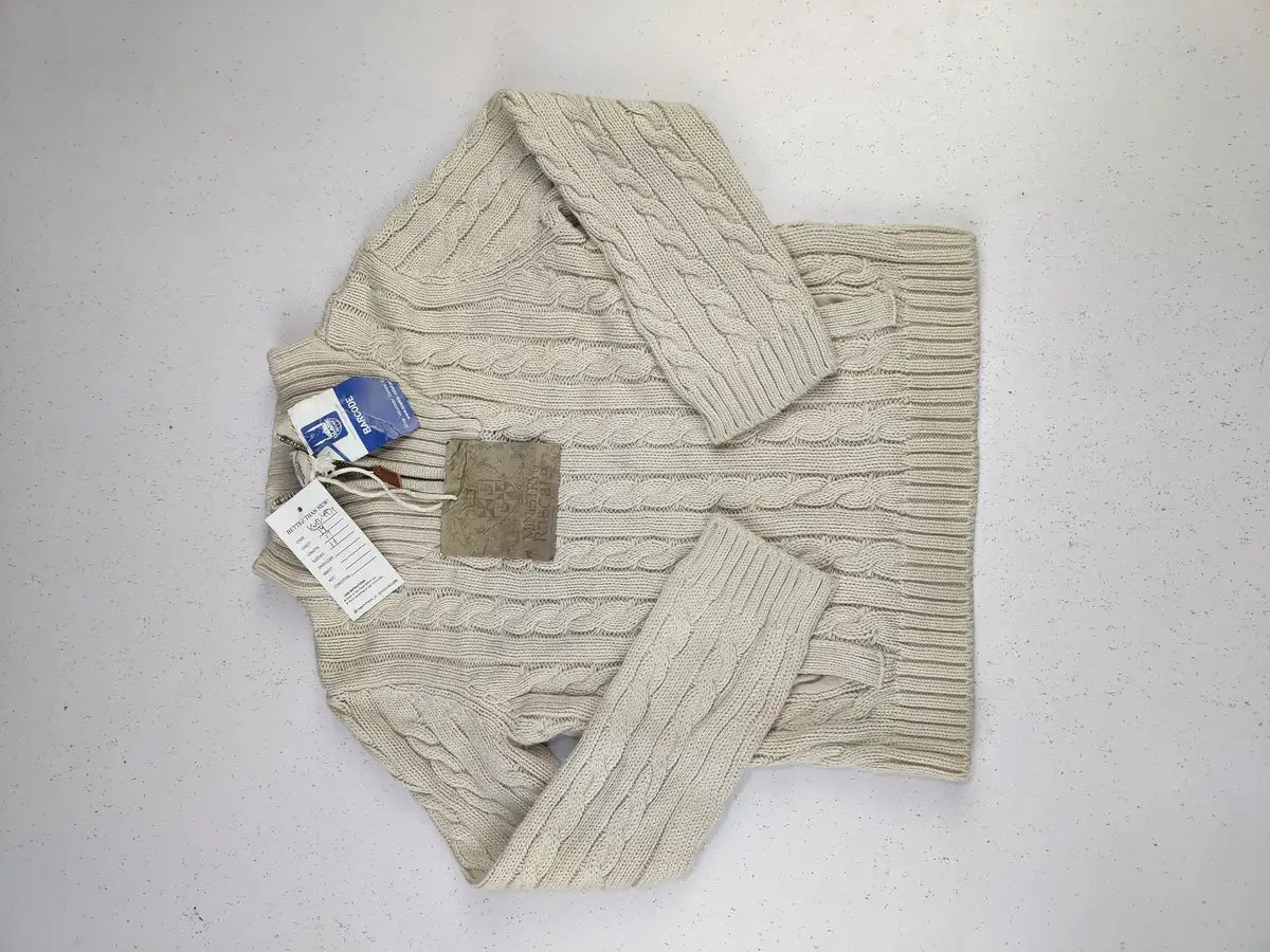 Buy online pre-used pre-loved 100% authentic & Original branded Ministry Of Rascals (KWB-4971) available in Pakistan. Top international brands avilable.