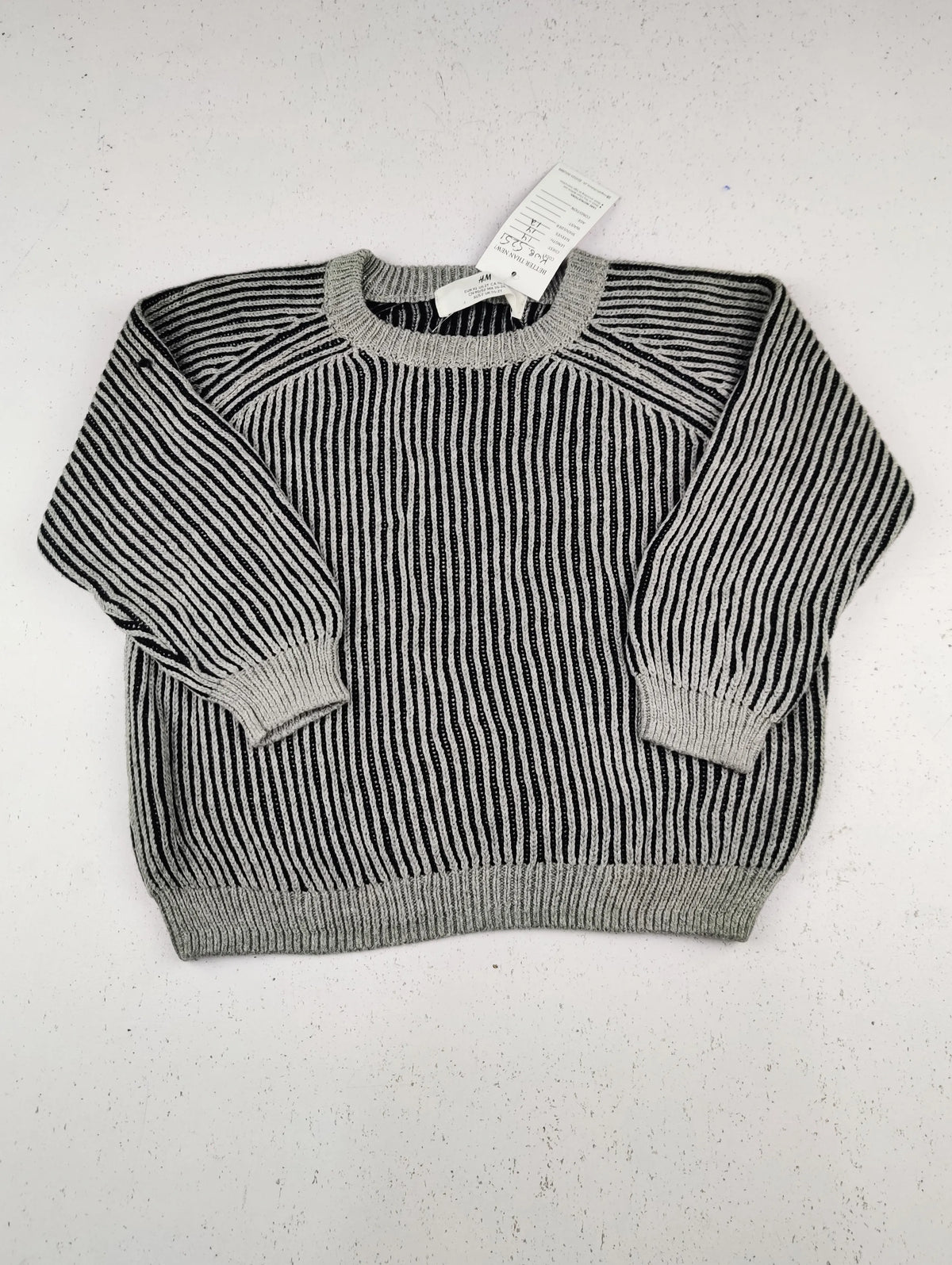 Buy online pre-used pre-loved 100% authentic & Original branded H&M (KWB-5251) available in Pakistan. Top international brands avilable.