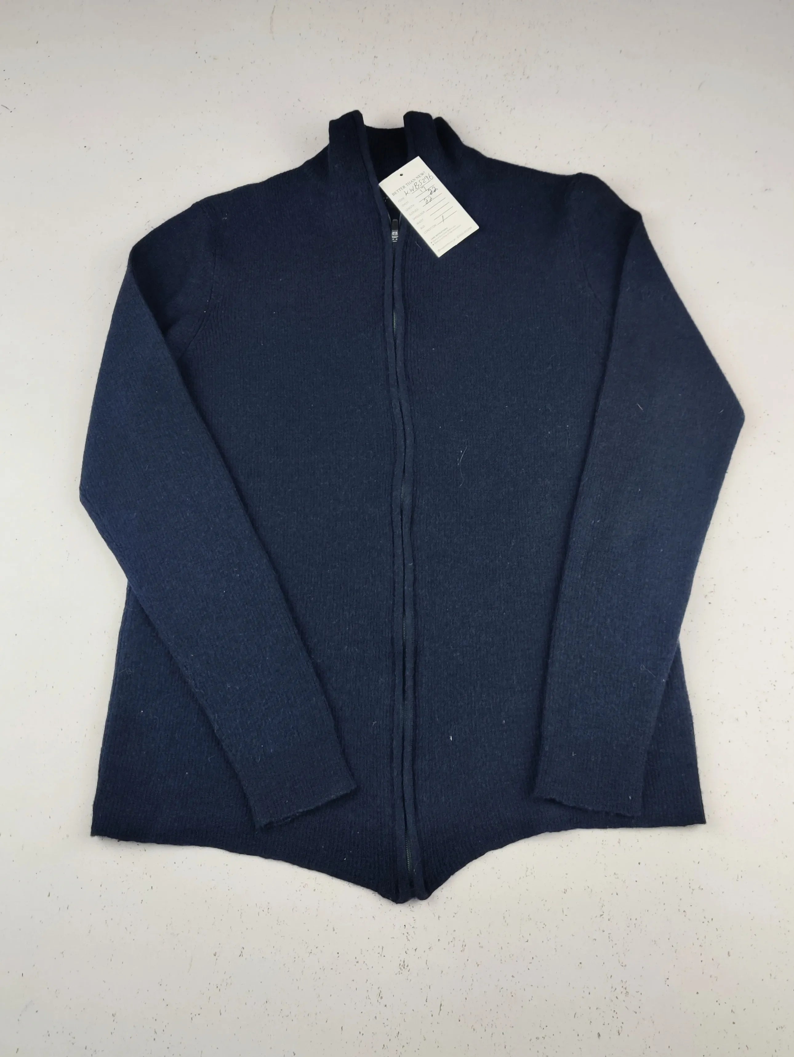 Buy online pre-used pre-loved 100% authentic & Original branded Dunnes Stores (KWB-5296) available in Pakistan. Top international brands avilable.