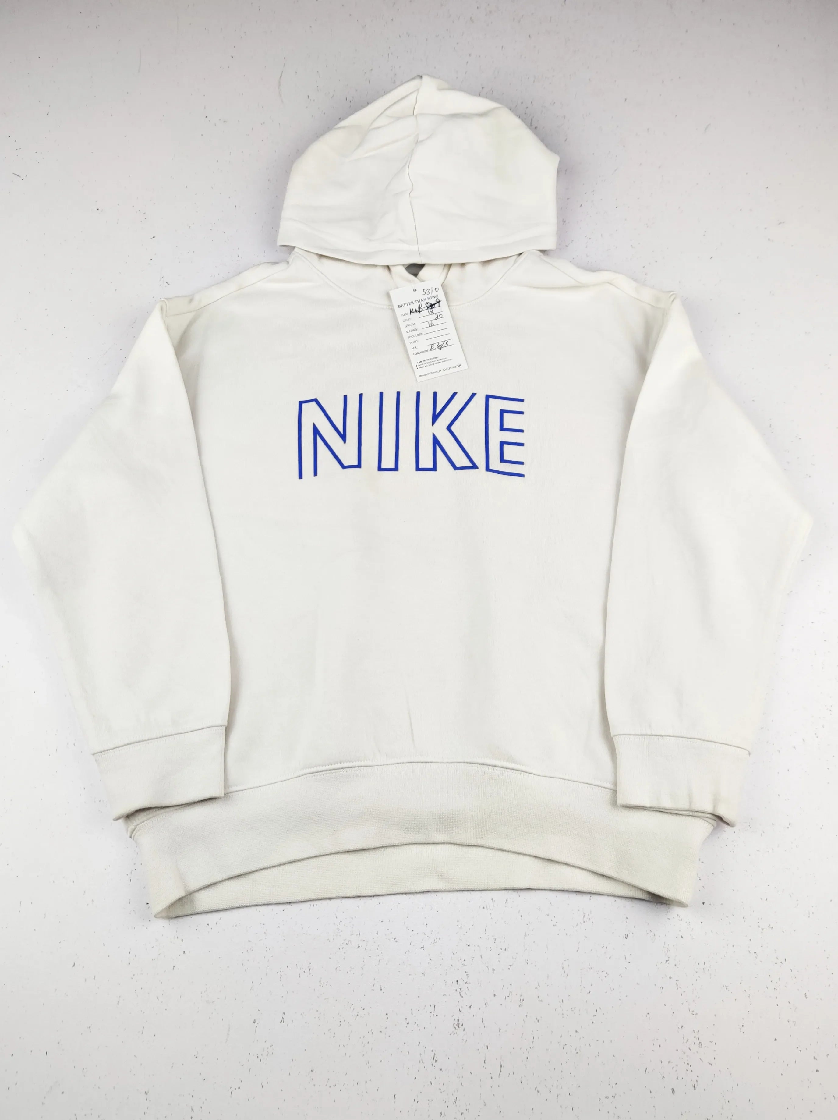 Buy online pre-used pre-loved 100% authentic & Original branded N.I.K.E (KWB-5310) available in Pakistan. Top international brands avilable.