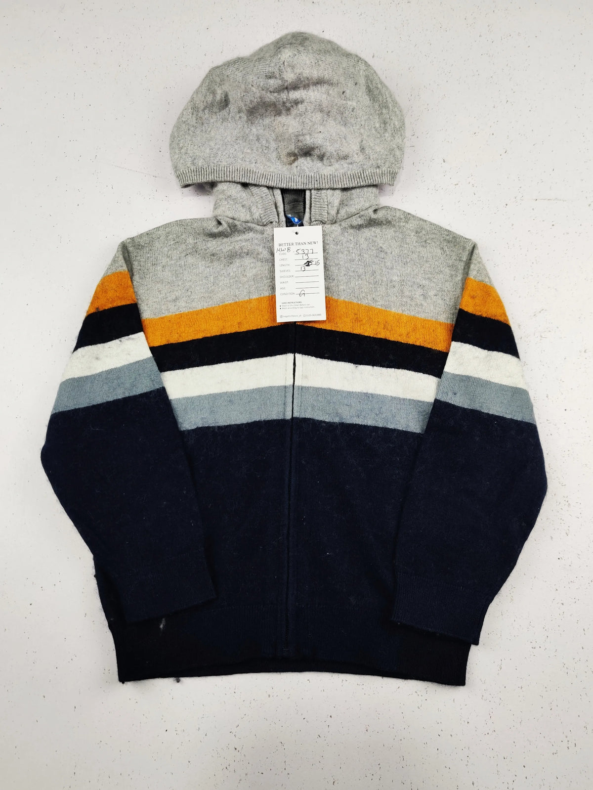 Buy online pre-used pre-loved 100% authentic & Original branded Mayoral (KWB-5377) available in Pakistan. Top international brands avilable.