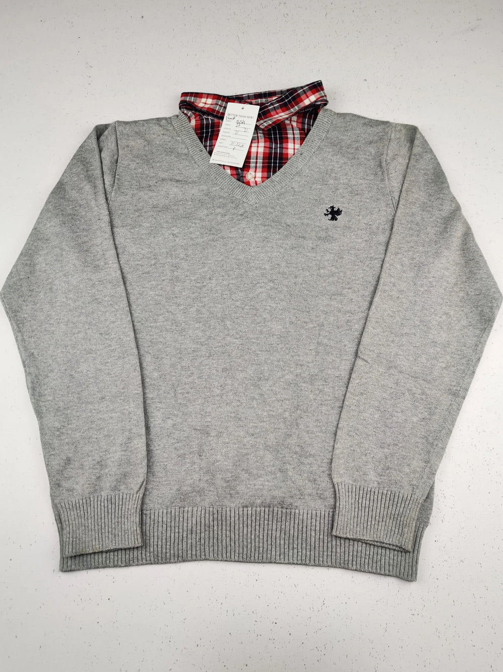 Buy online pre-used pre-loved 100% authentic & Original branded Ua (KWB-5511) available in Pakistan. Top international brands avilable.