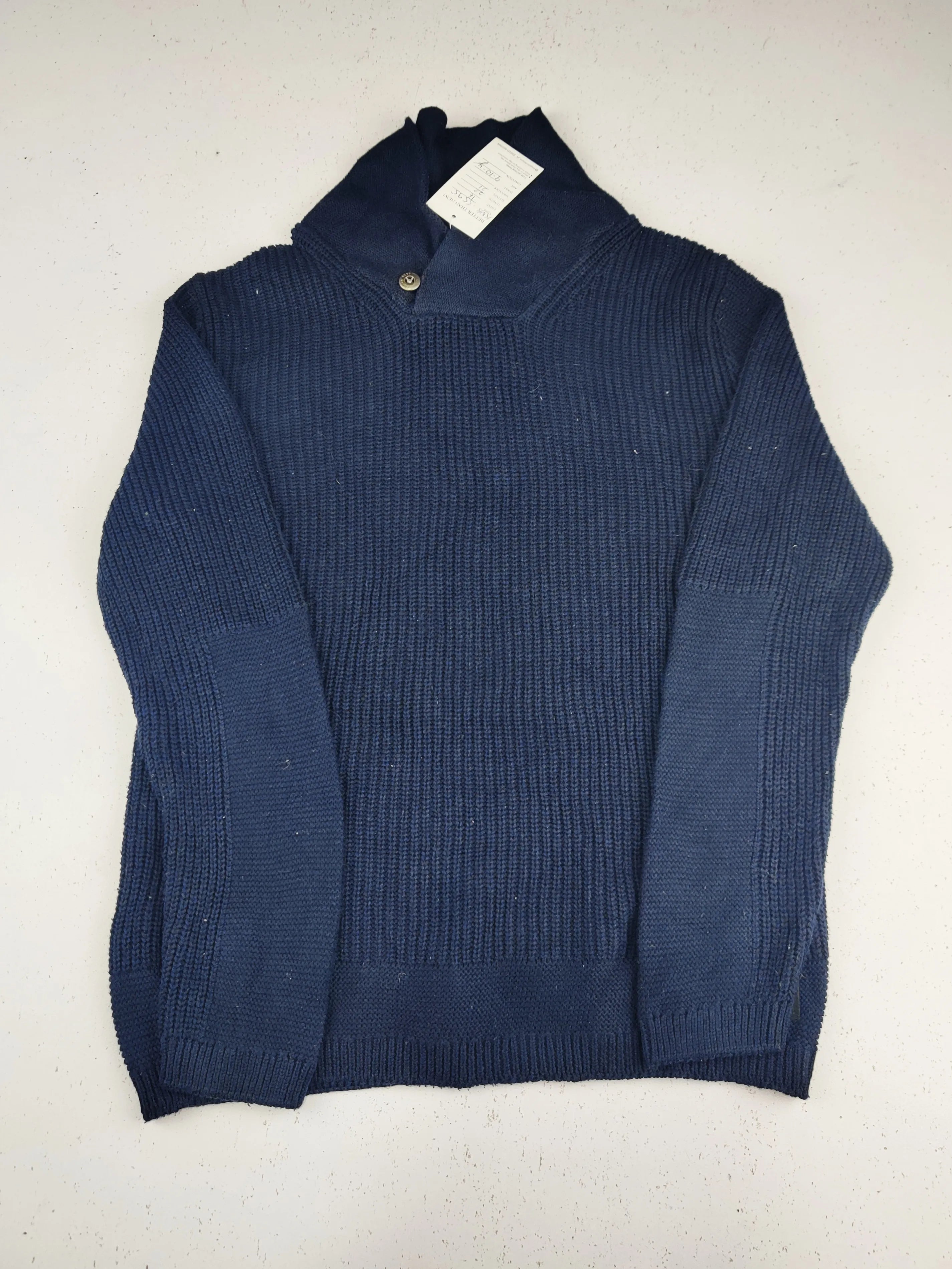 Buy online pre-used pre-loved 100% authentic & Original branded Zara (KWB-5595) available in Pakistan. Top international brands avilable.