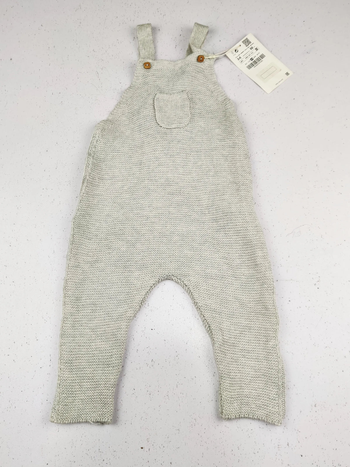 Buy online pre-used pre-loved 100% authentic & Original branded Zara (KWB-5632) available in Pakistan. Top international brands avilable.