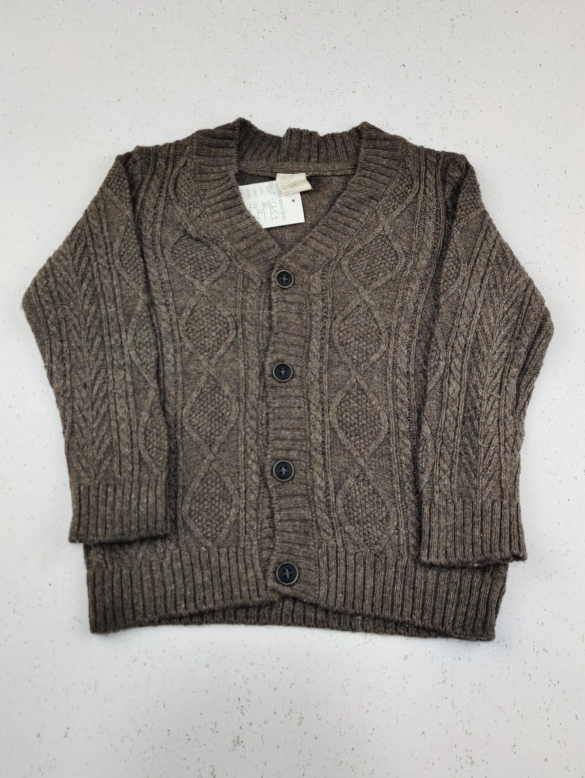 Buy online pre-used pre-loved 100% authentic & Original branded H&M (KWB-5654) available in Pakistan. Top international brands avilable.