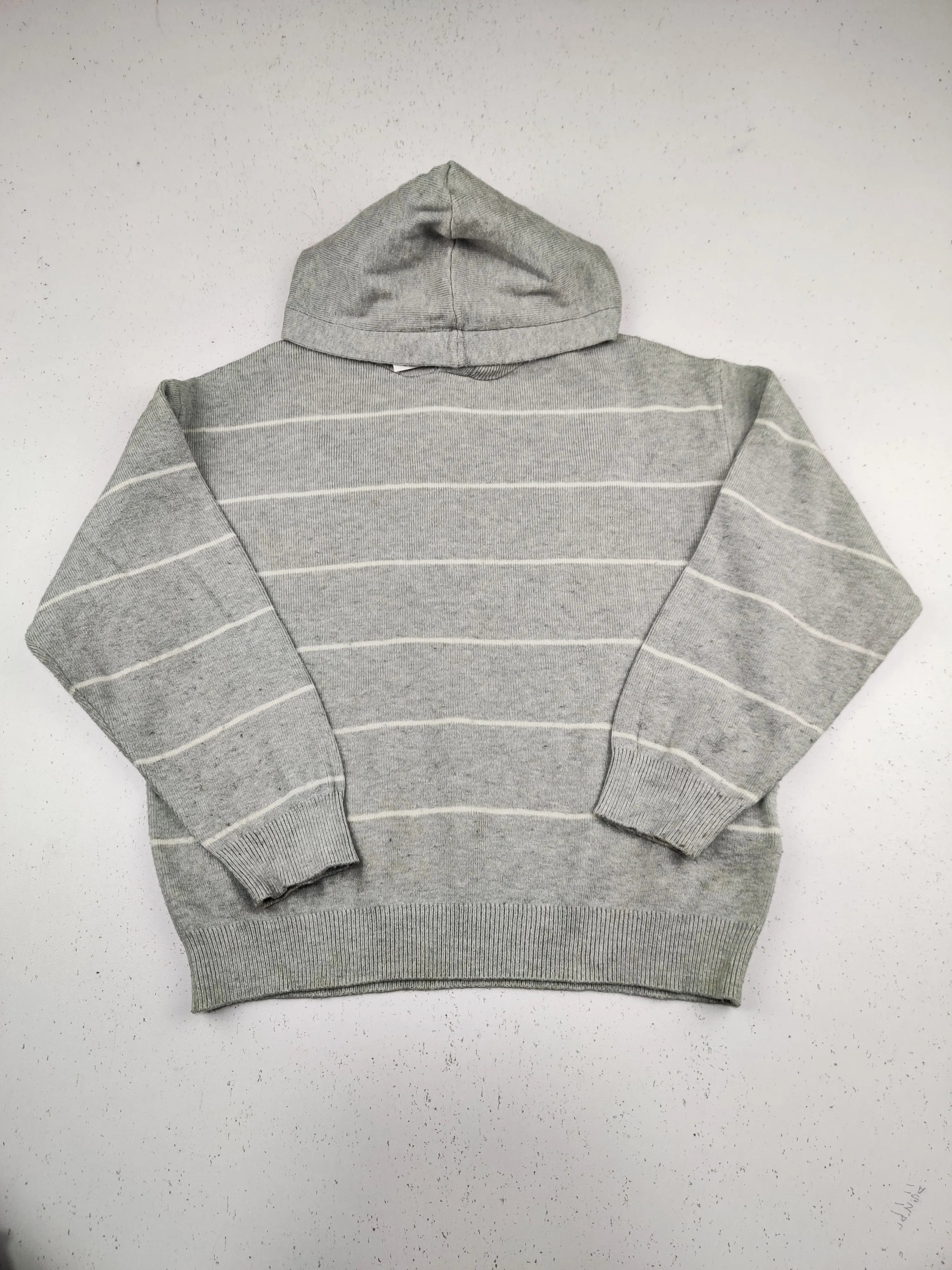 Buy online pre-used pre-loved 100% authentic & Original branded Zara (KWB-5666) available in Pakistan. Top international brands avilable.