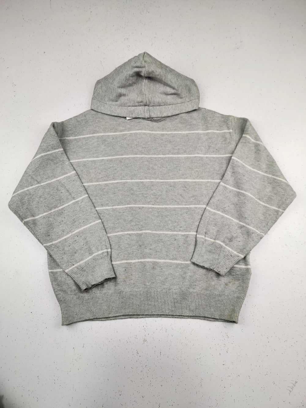 Buy online pre-used pre-loved 100% authentic & Original branded Zara (KWB-5666) available in Pakistan. Top international brands avilable.