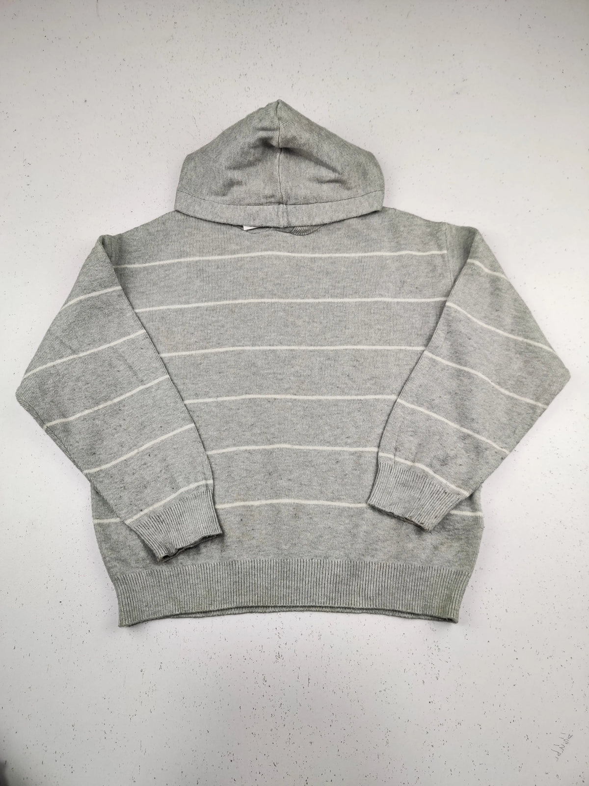 Buy online pre-used pre-loved 100% authentic & Original branded Zara (KWB-5666) available in Pakistan. Top international brands avilable.