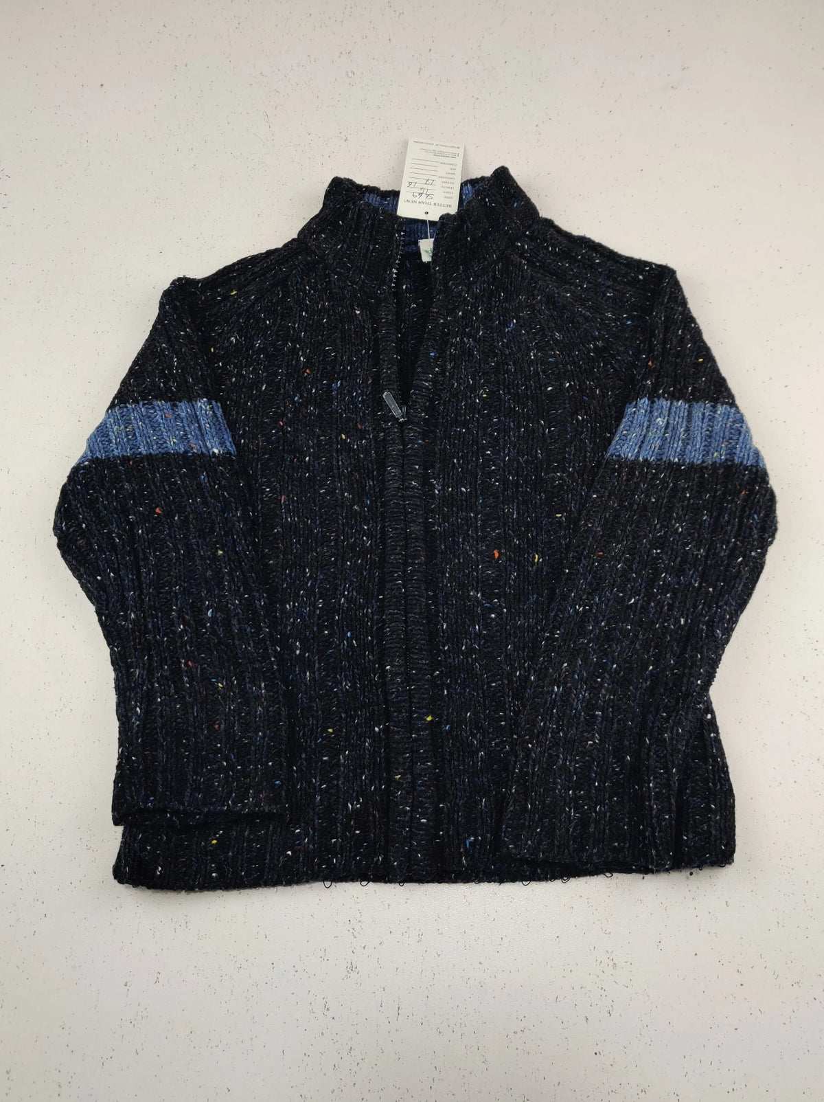 Buy online pre-used pre-loved 100% authentic & Original branded Adams (KWB-5669) available in Pakistan. Top international brands avilable.