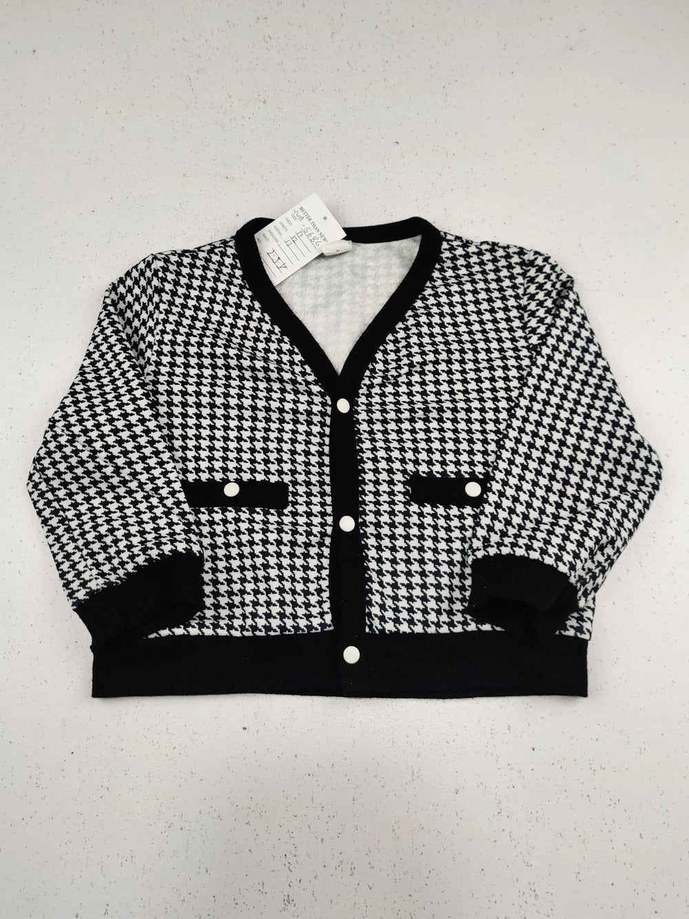 Buy online pre-used pre-loved 100% authentic & Original branded Shein (KWB-5686) available in Pakistan. Top international brands avilable.