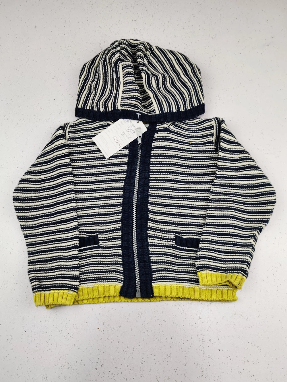 Buy online pre-used pre-loved 100% authentic & Original branded M&Co (KWB-5717) available in Pakistan. Top international brands avilable.