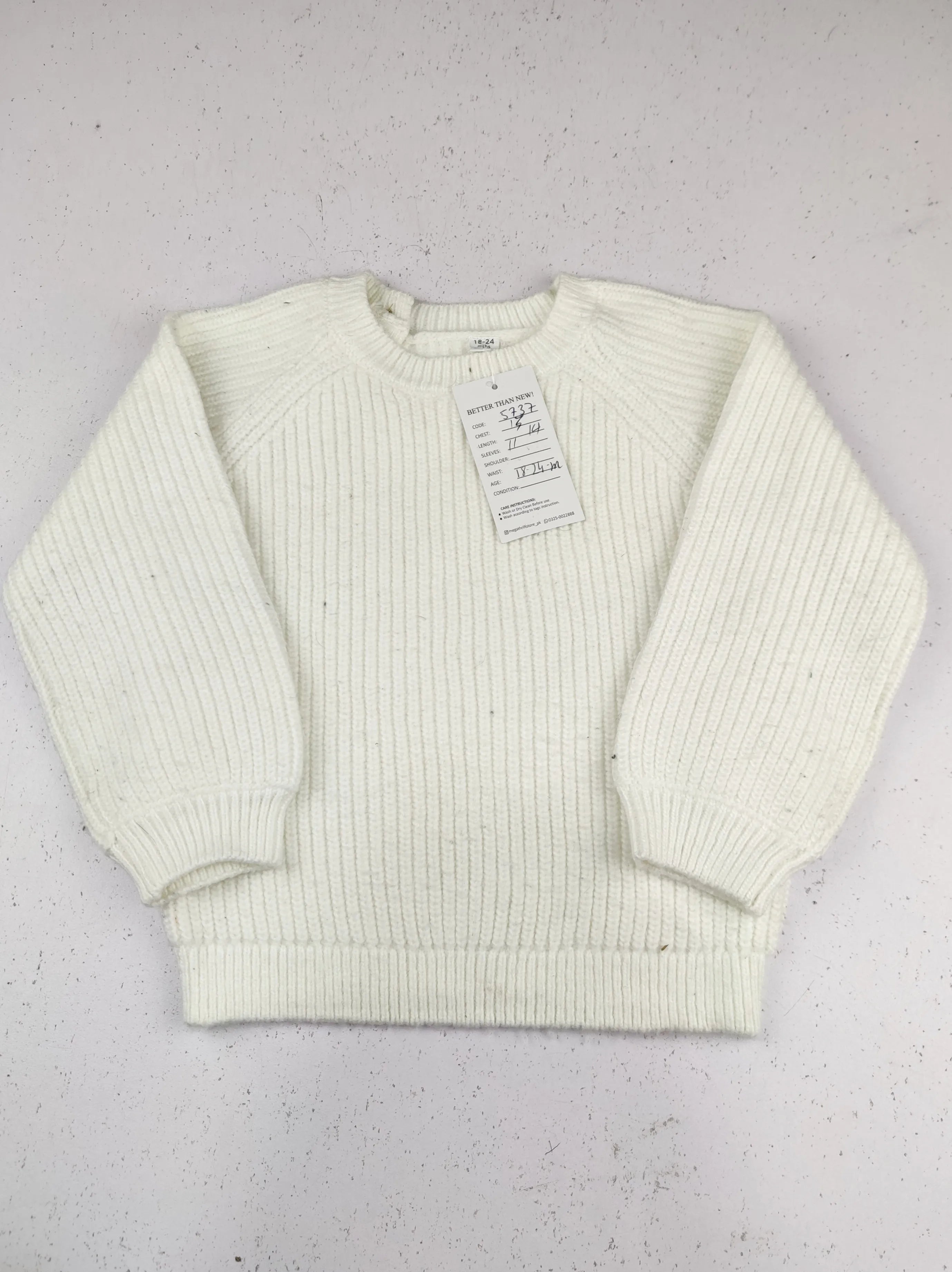 Buy online pre-used pre-loved 100% authentic & Original branded Marks & Spencer (KWB-5737) available in Pakistan. Top international brands avilable.