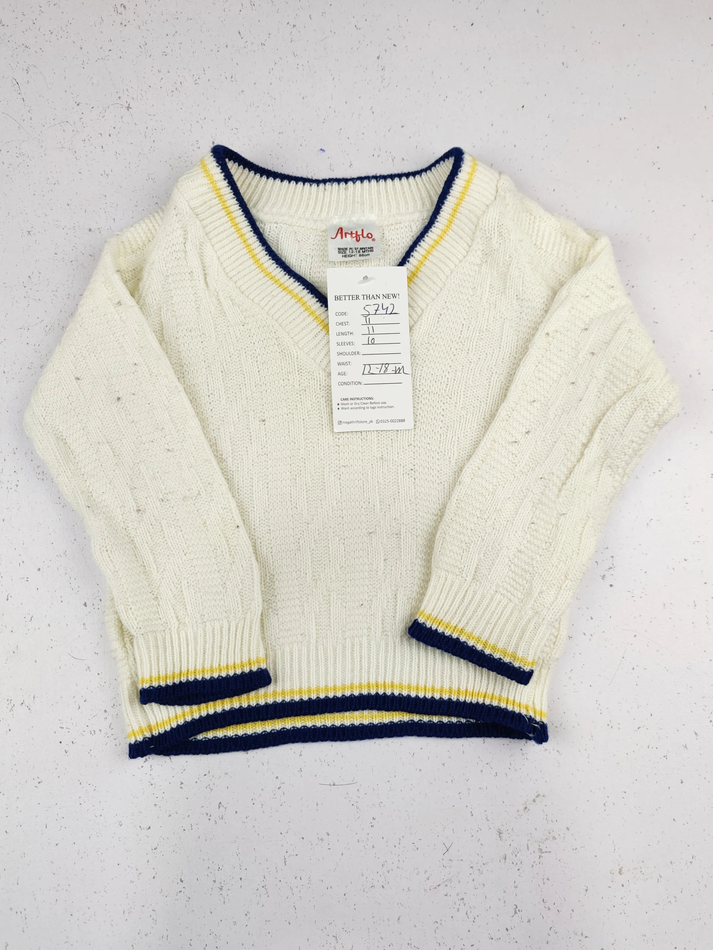 Buy online pre-used pre-loved 100% authentic & Original branded Artflo (KWB-5742) available in Pakistan. Top international brands avilable.