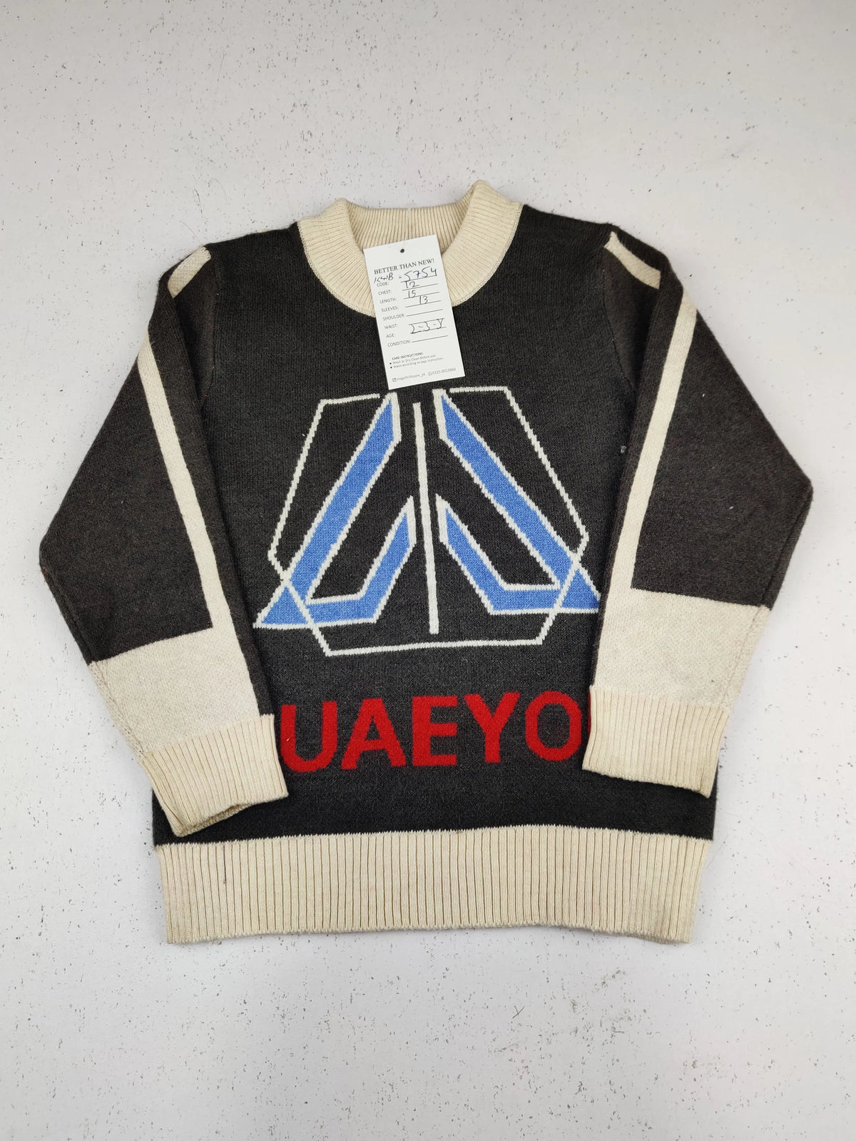 Buy online pre-used pre-loved 100% authentic & Original branded Unknown Brand (KWB-5754) available in Pakistan. Top international brands avilable.
