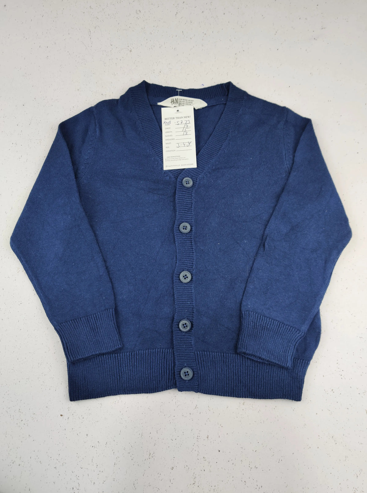 Buy online pre-used pre-loved 100% authentic & Original branded H&M (KWB-5773) available in Pakistan. Top international brands avilable.