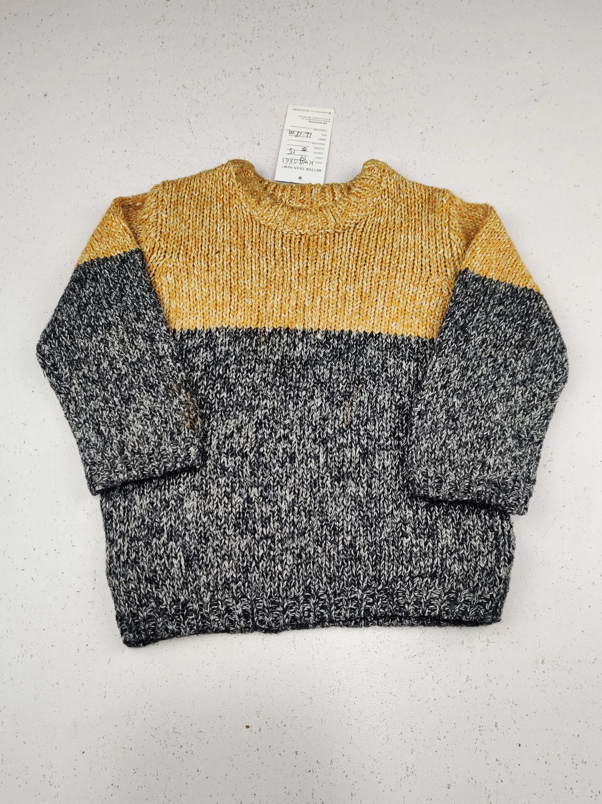 Buy online pre-used pre-loved 100% authentic & Original branded Unknown Brand (KWB-5863) available in Pakistan. Top international brands avilable.