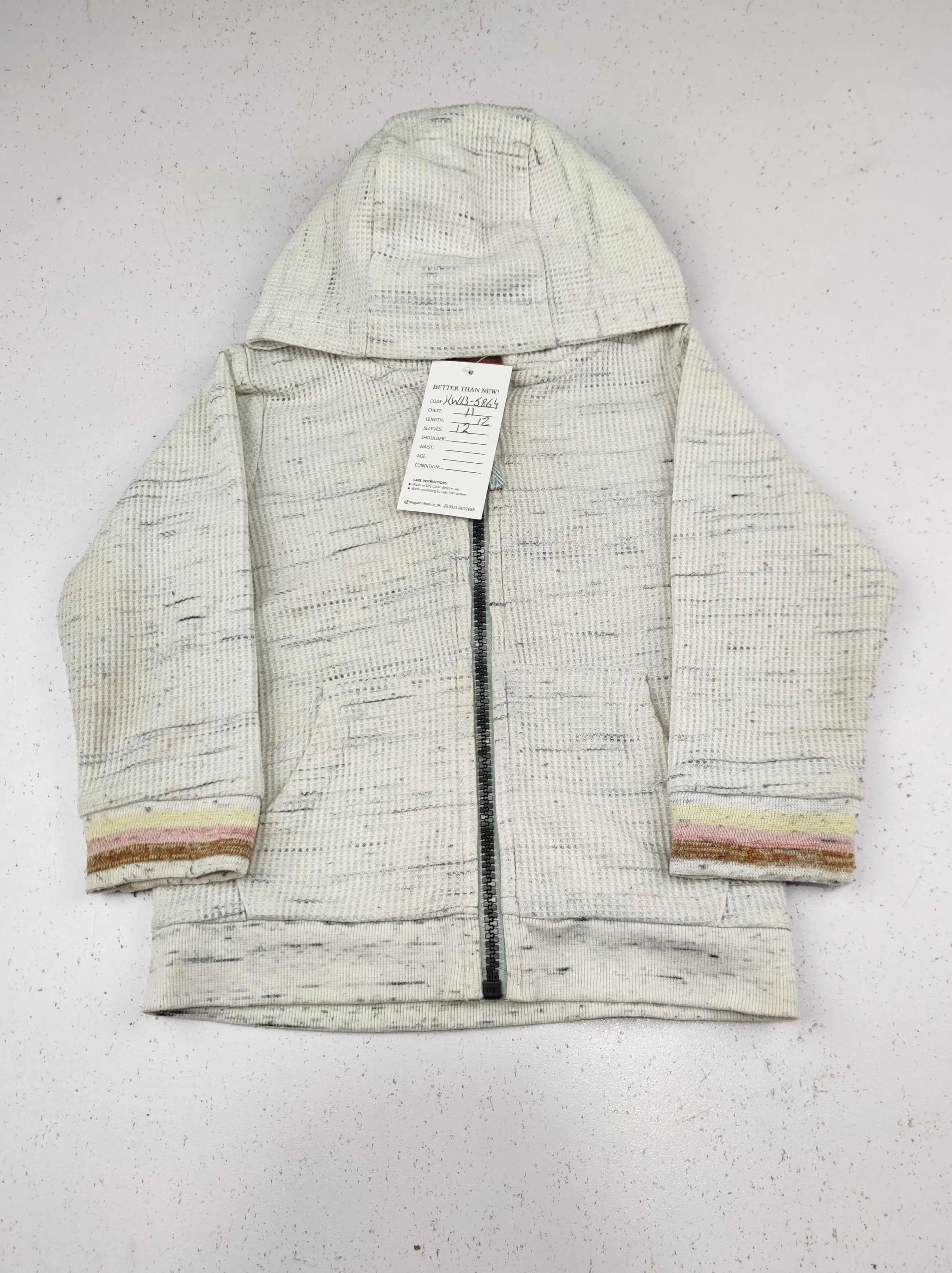 Buy online pre-used pre-loved 100% authentic & Original branded Primark (KWB-5864) available in Pakistan. Top international brands avilable.