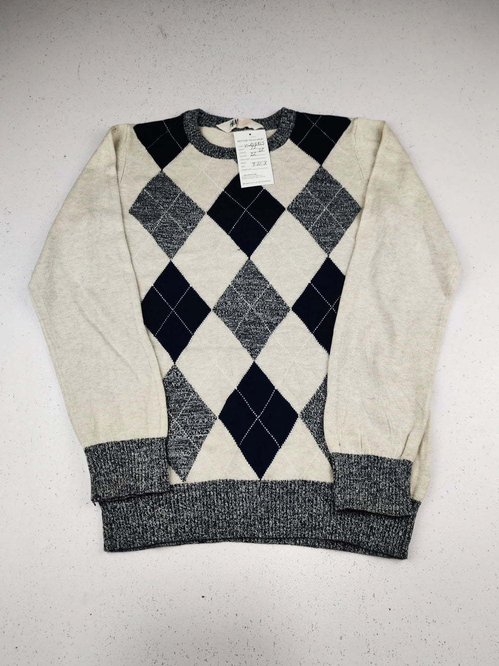Buy online pre-used pre-loved 100% authentic & Original branded H&M (KWB-5865) available in Pakistan. Top international brands avilable.
