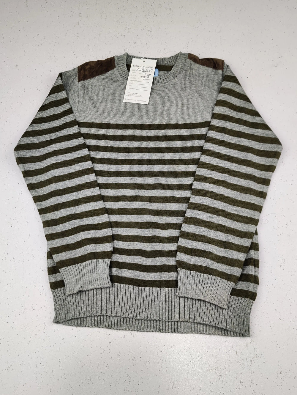 Buy online pre-used pre-loved 100% authentic & Original branded F&F (KWB-5887) available in Pakistan. Top international brands avilable.