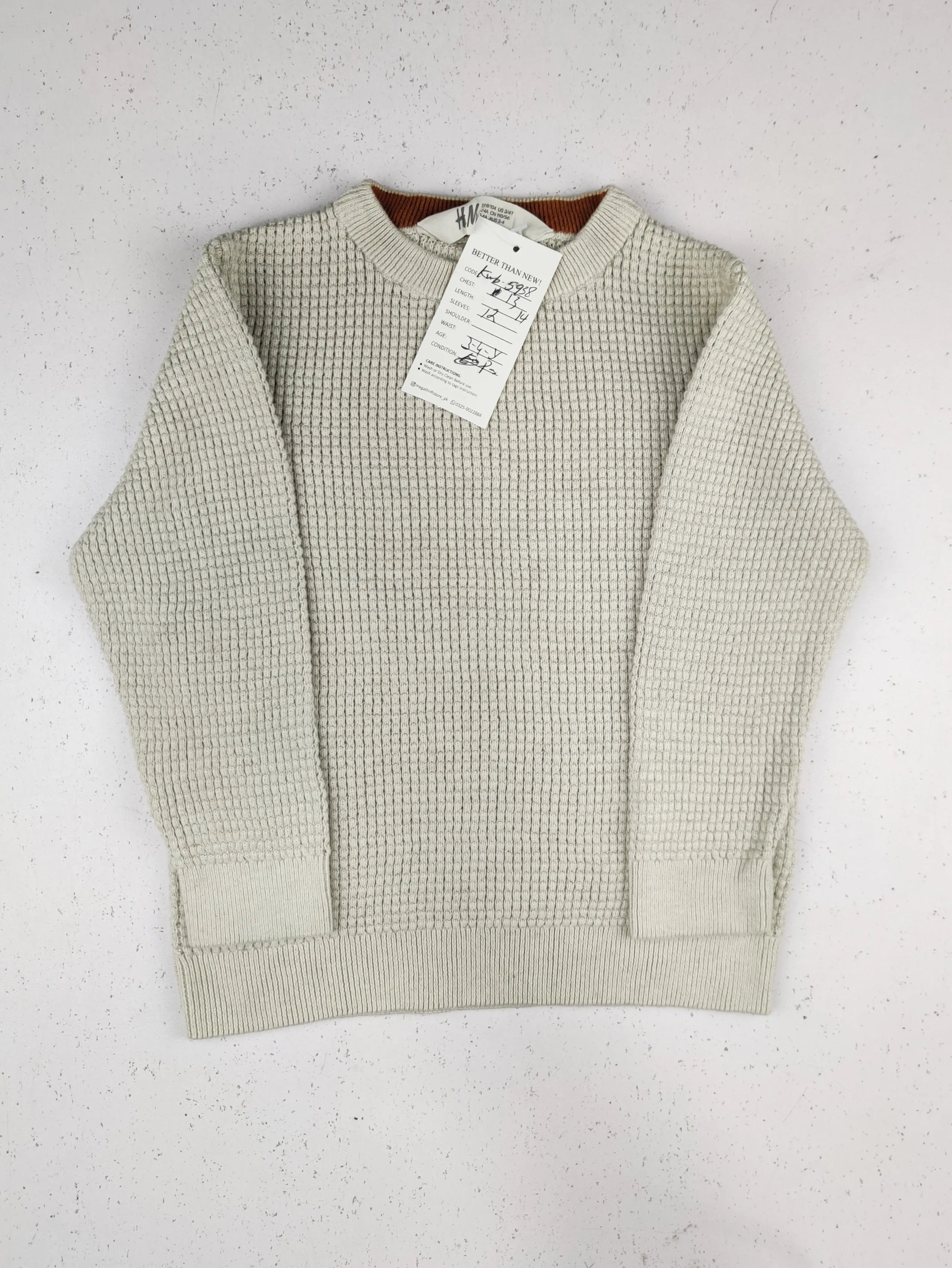 Buy online pre-used pre-loved 100% authentic & Original branded H&M (KWB-5938) available in Pakistan. Top international brands avilable.