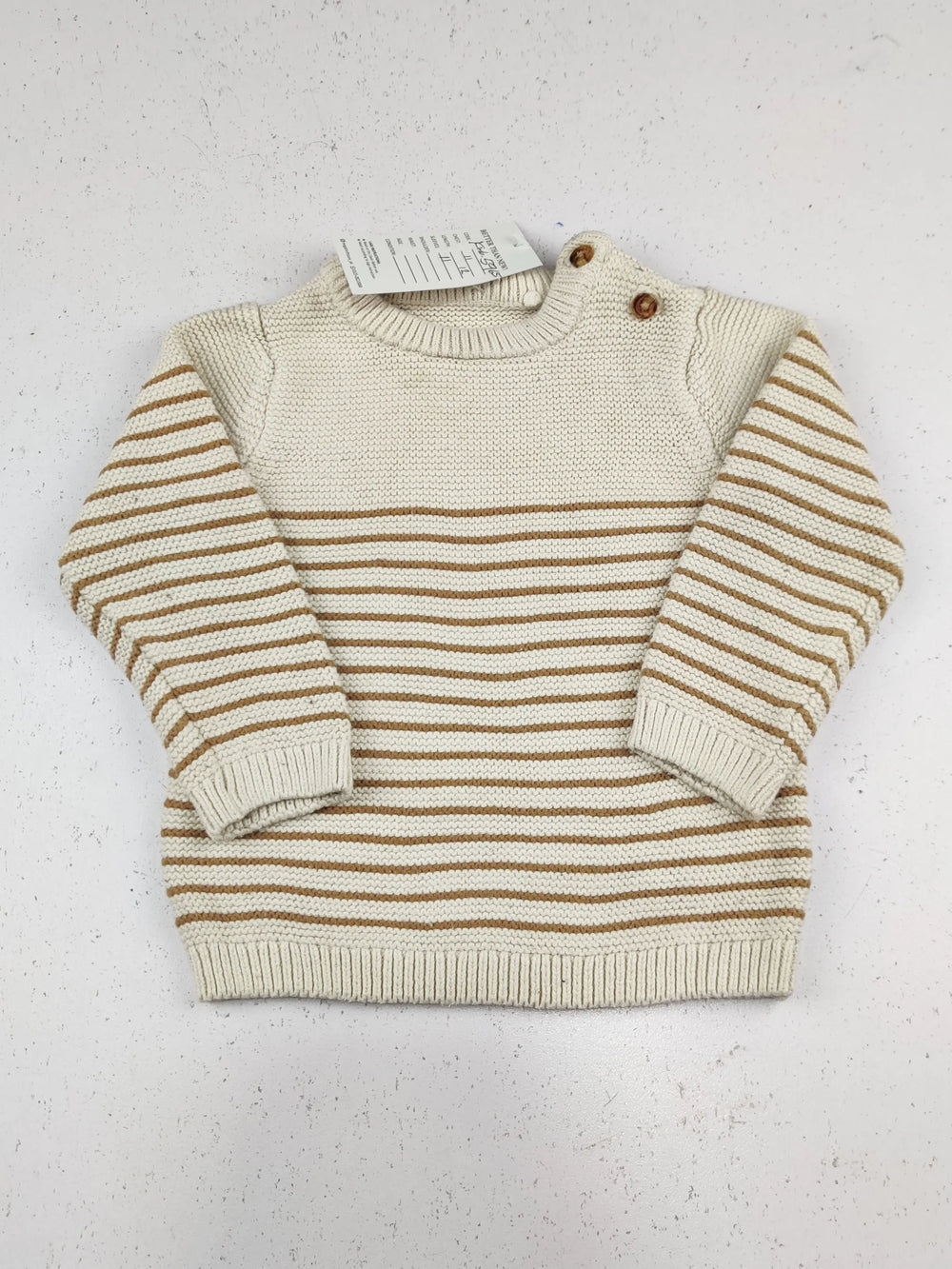 Buy online pre-used pre-loved 100% authentic & Original branded Tu (KWB-5965) available in Pakistan. Top international brands avilable.