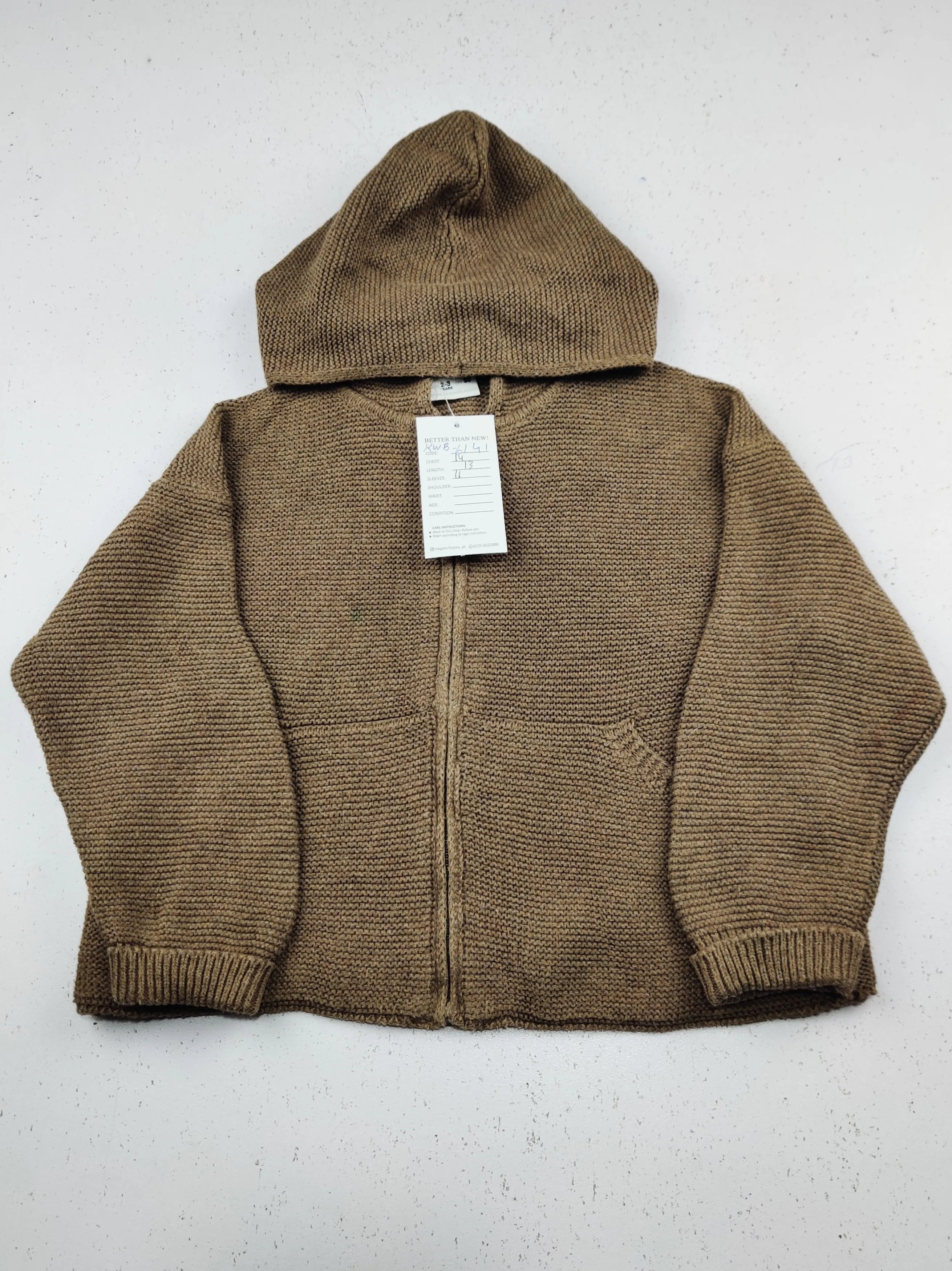 Buy online pre-used pre-loved 100% authentic & Original branded Zara (KWB-6141) available in Pakistan. Top international brands avilable.