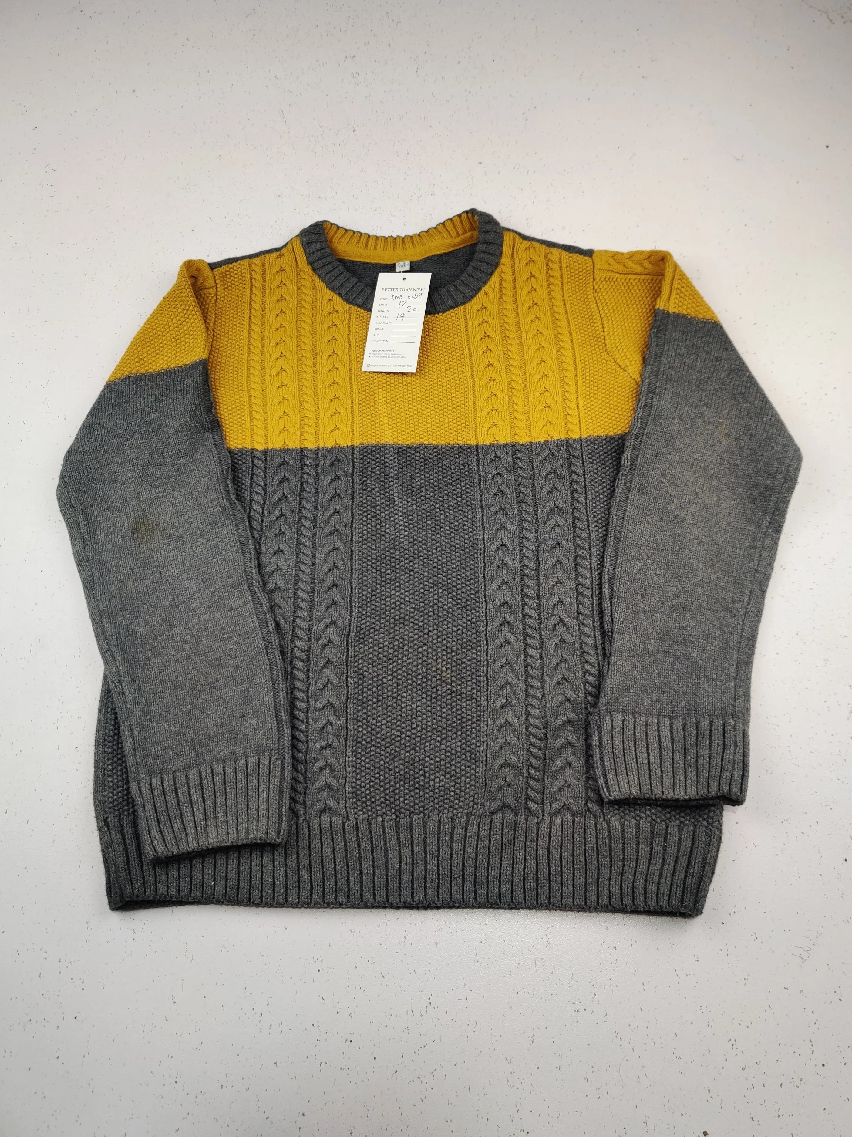 Buy online pre-used pre-loved 100% authentic & Original branded Marks & Spencer (KWB-6259) available in Pakistan. Top international brands avilable.
