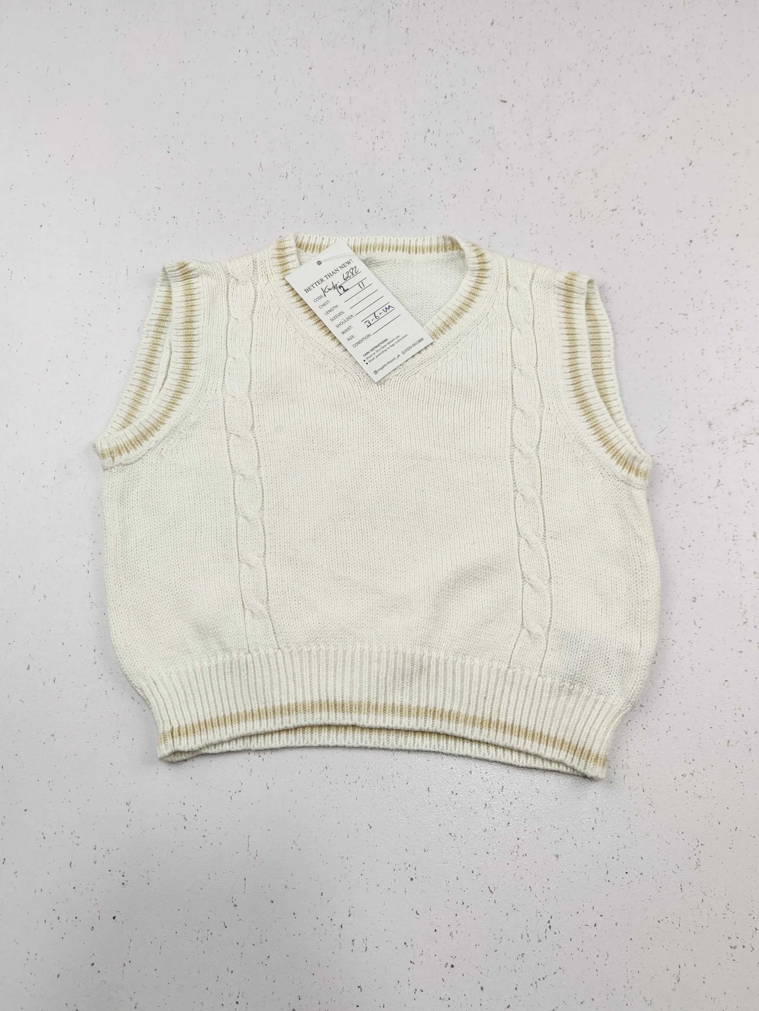 Buy online pre-used pre-loved 100% authentic & Original branded Zip Zap (KWB-6282) available in Pakistan. Top international brands avilable.