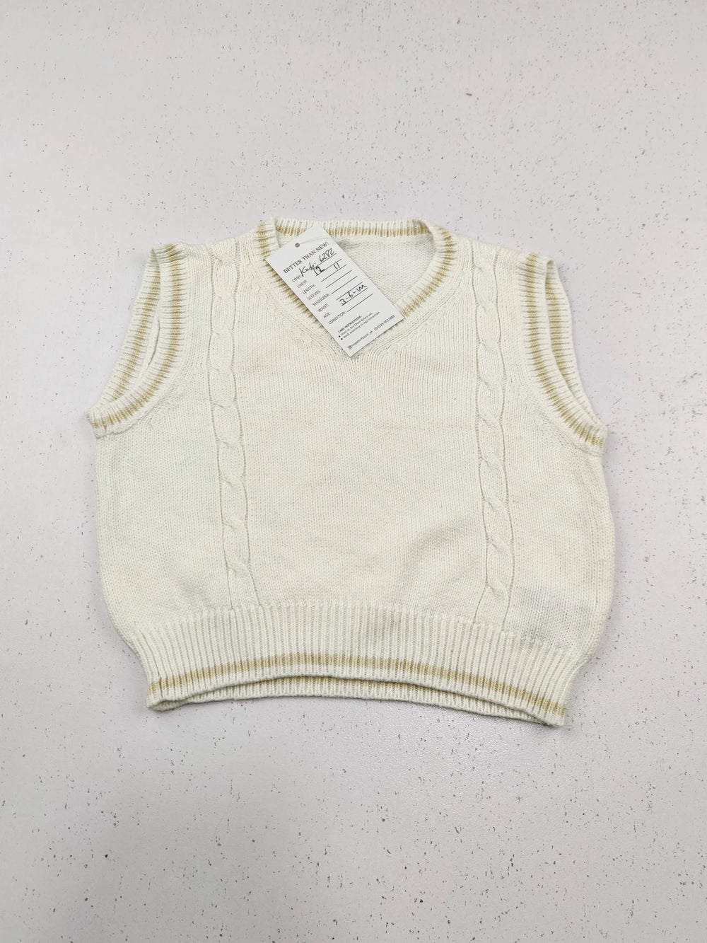 Buy online pre-used pre-loved 100% authentic & Original branded Zip Zap (KWB-6282) available in Pakistan. Top international brands avilable.