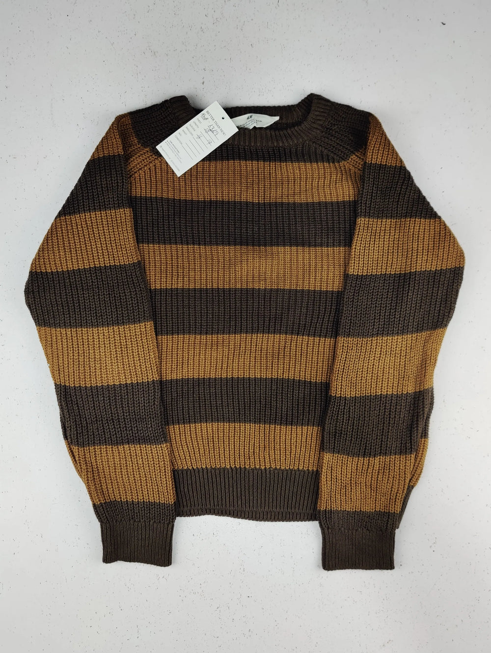 Buy online pre-used pre-loved 100% authentic & Original branded H&M (KWB-6369) available in Pakistan. Top international brands avilable.