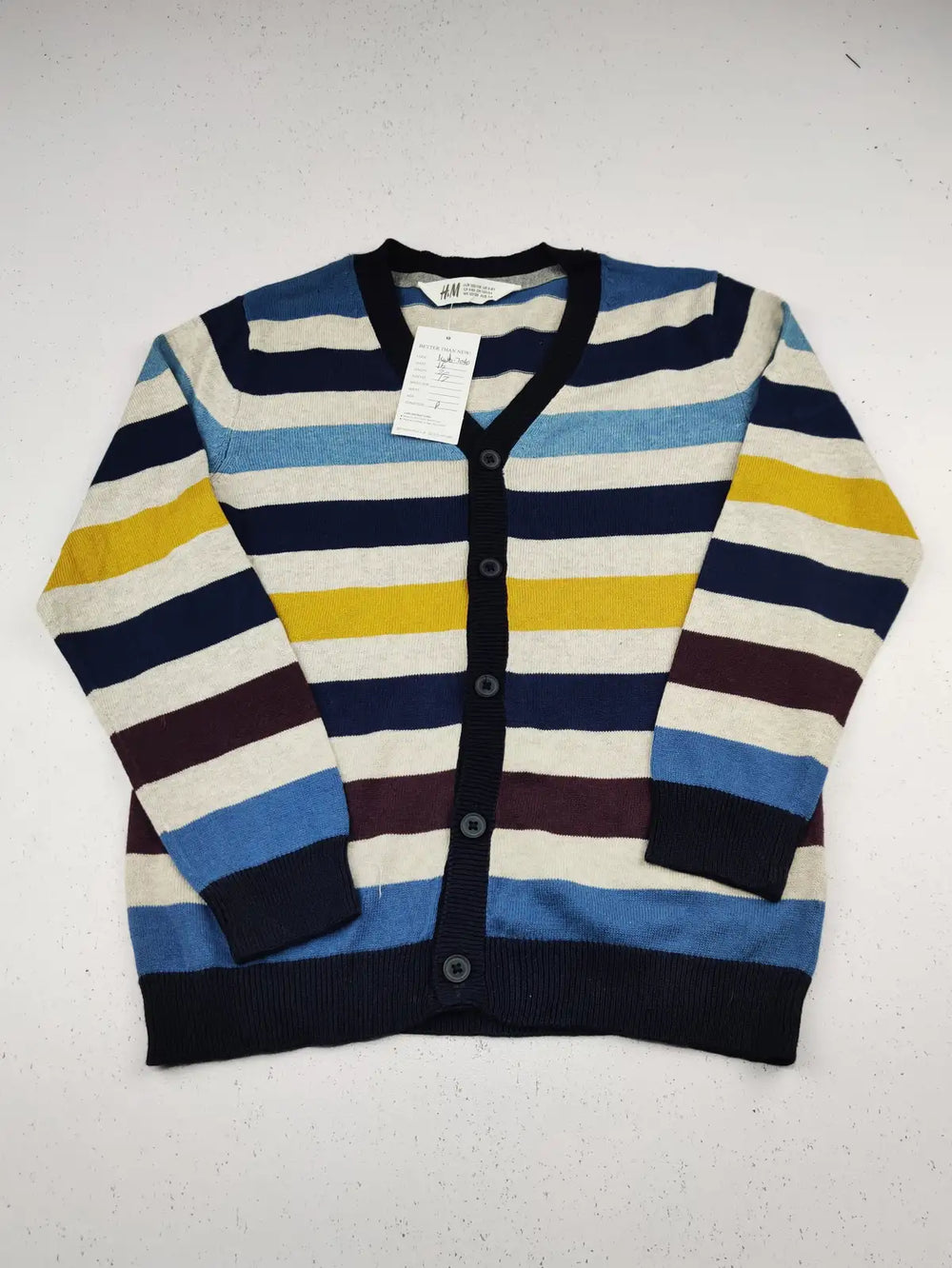 Buy online pre-used pre-loved 100% authentic & Original branded H&M (KWB-7040) available in Pakistan. Top international brands avilable.