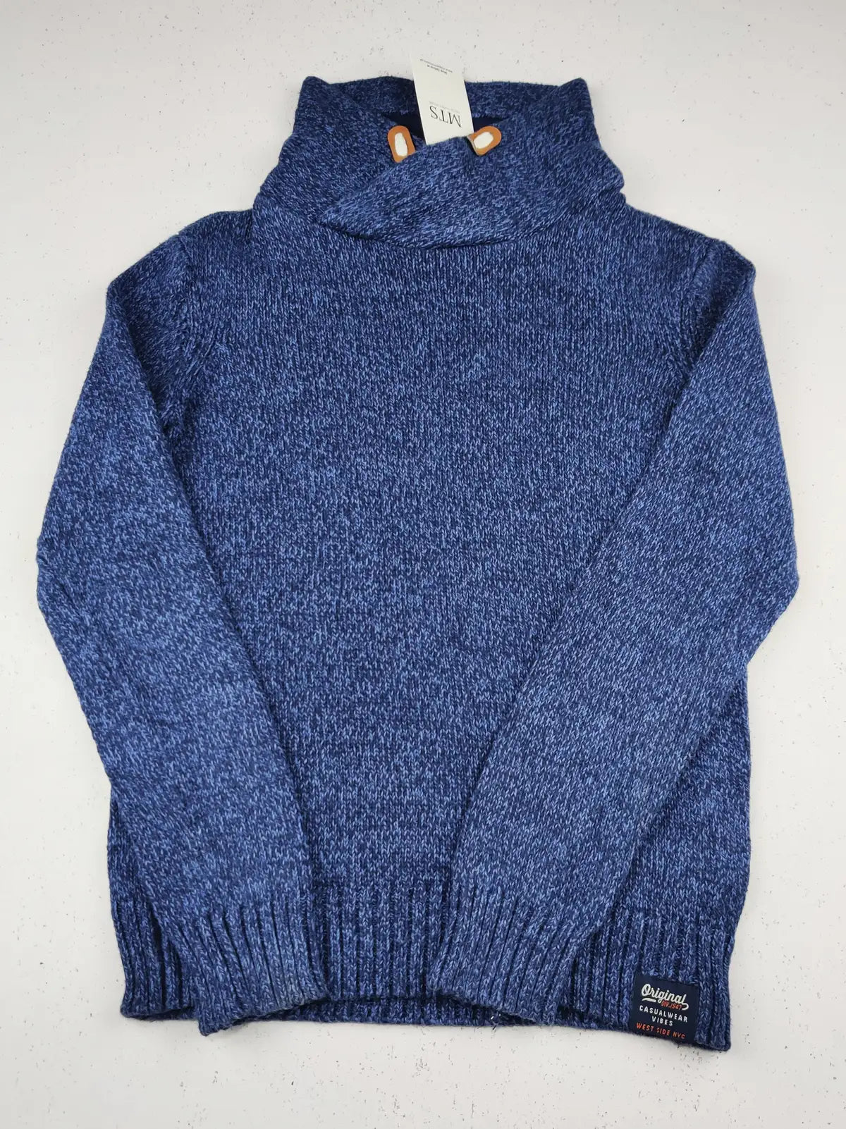 Buy online pre-used pre-loved 100% authentic & Original branded Unknown Brand (KWB-7072) available in Pakistan. Top international brands avilable.