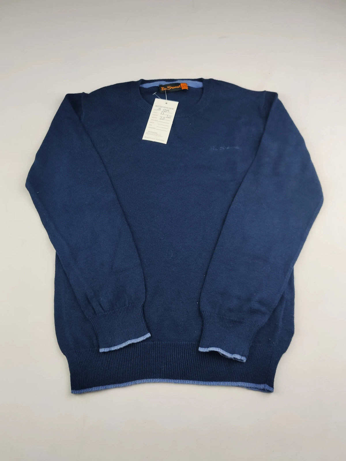 Buy online pre-used pre-loved 100% authentic & Original branded Ben Sherman (KWB-7306) available in Pakistan. Top international brands avilable.
