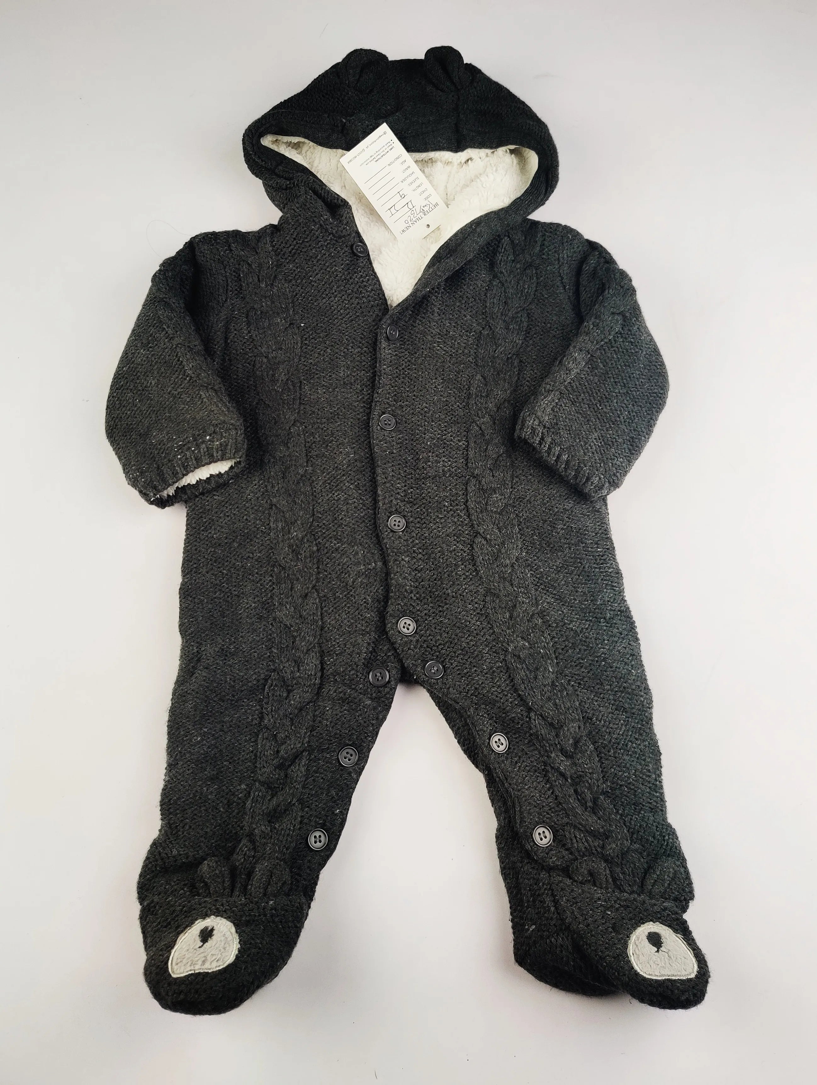 Buy online pre-used pre-loved 100% authentic & Original branded Unknown Brand (KWB-7320) available in Pakistan. Top international brands avilable.