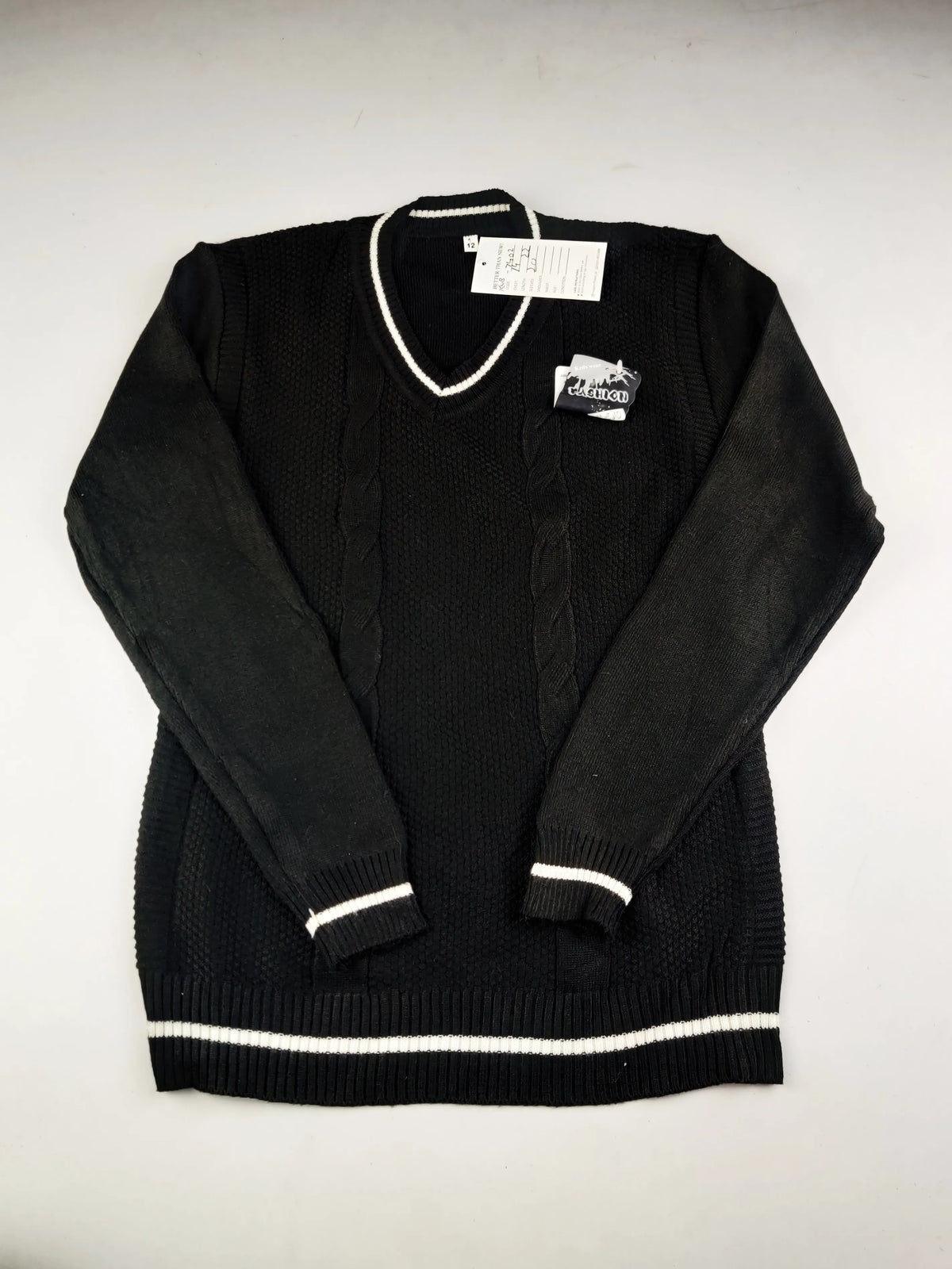 Buy online pre-used pre-loved 100% authentic & Original branded Unknown Brand (KWB-7402) available in Pakistan. Top international brands avilable.