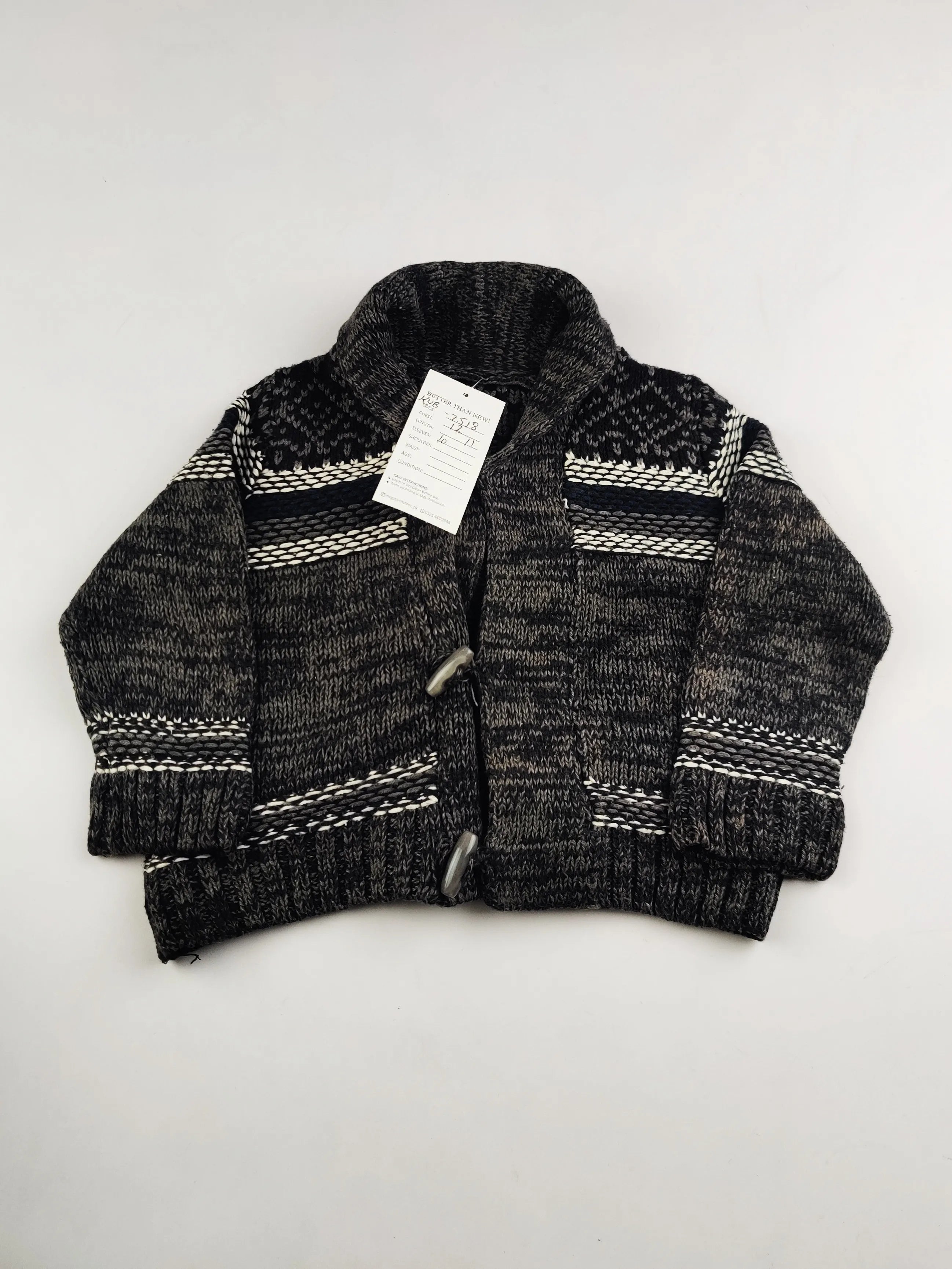 Buy online pre-used pre-loved 100% authentic & Original branded Unknown Brand (KWB-7517) available in Pakistan. Top international brands avilable.
