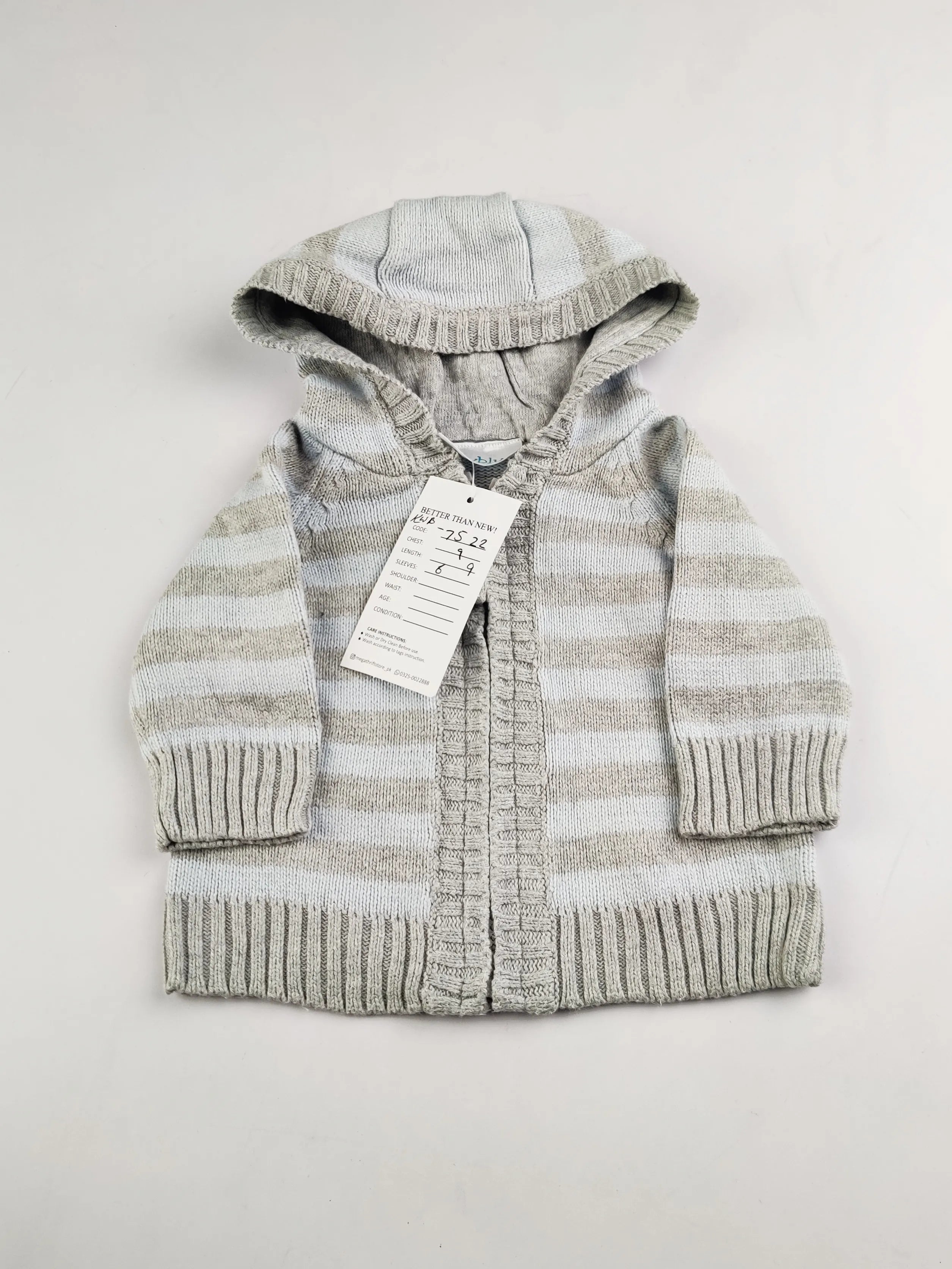 Buy online pre-used pre-loved 100% authentic & Original branded Baby Blue (KWB-7522) available in Pakistan. Top international brands avilable.