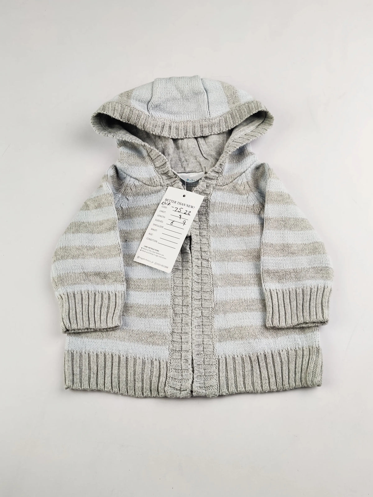 Buy online pre-used pre-loved 100% authentic & Original branded Baby Blue (KWB-7522) available in Pakistan. Top international brands avilable.