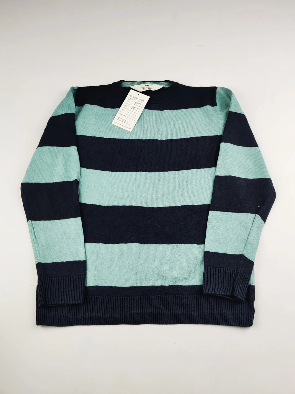 Buy online pre-used pre-loved 100% authentic & Original branded H&M (KWB-7580) available in Pakistan. Top international brands avilable.