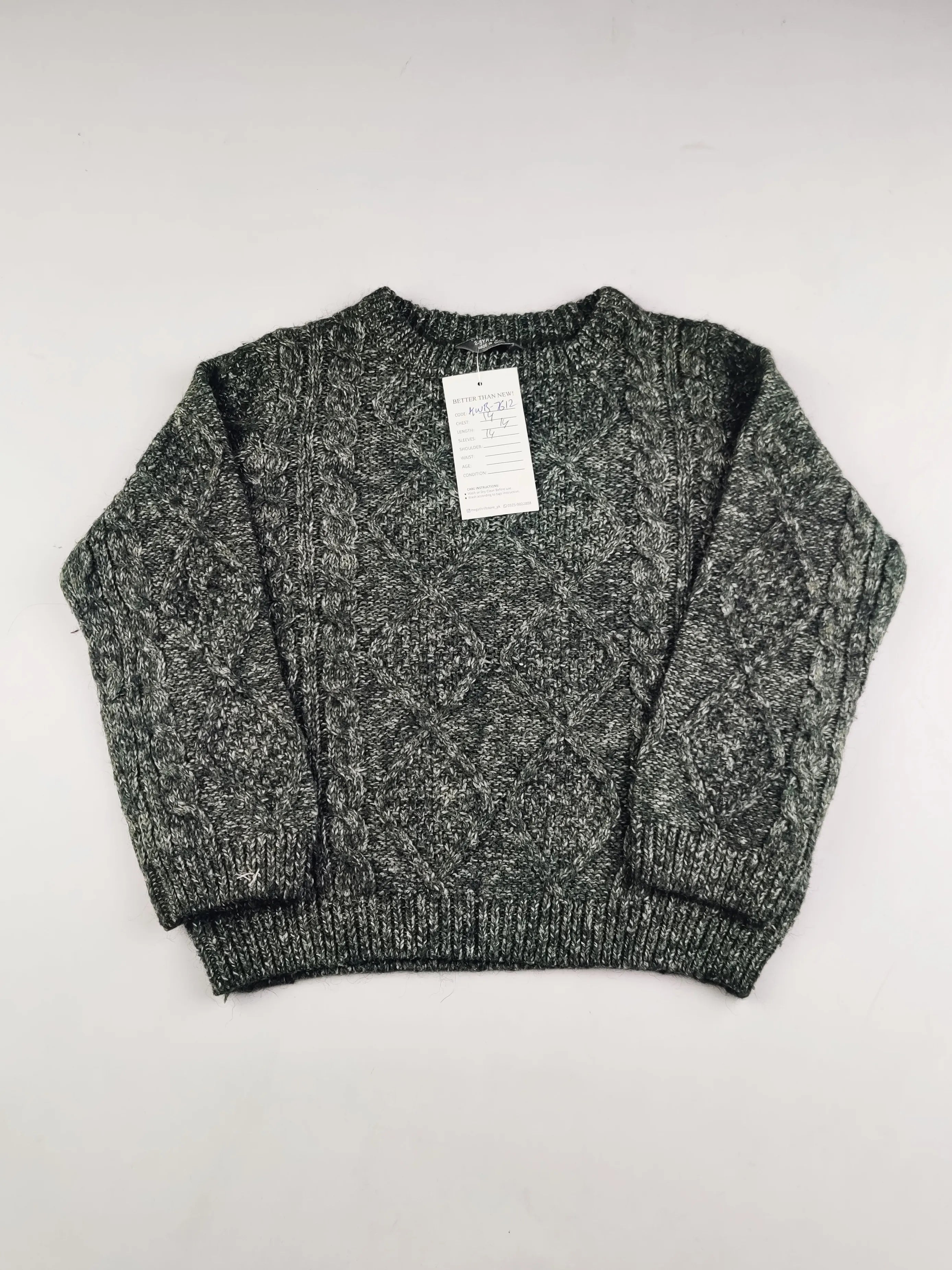 Buy online pre-used pre-loved 100% authentic & Original branded Primark (KWB-7612) available in Pakistan. Top international brands avilable.