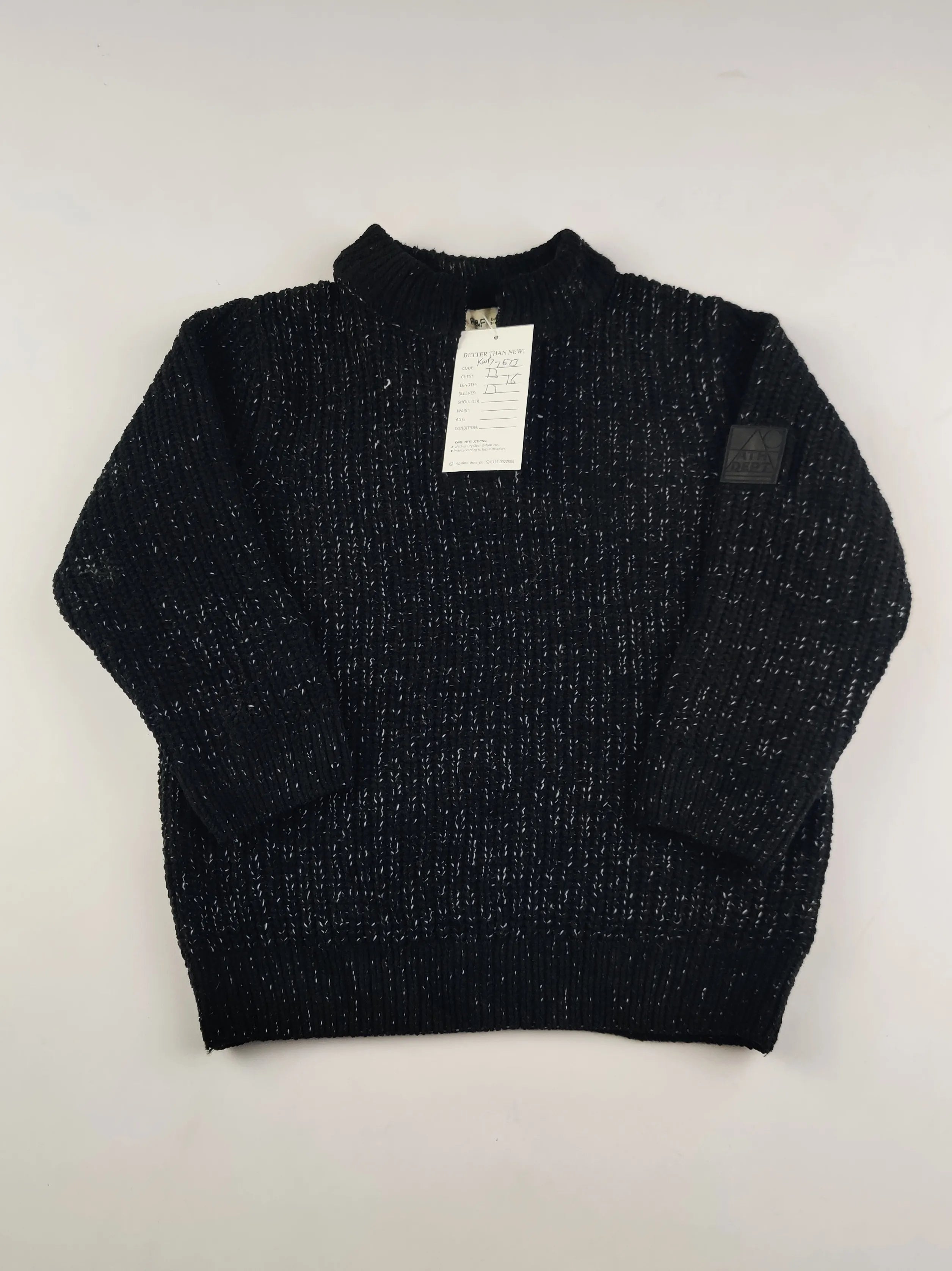 Buy online pre-used pre-loved 100% authentic & Original branded F&F (KWB-7673) available in Pakistan. Top international brands avilable.