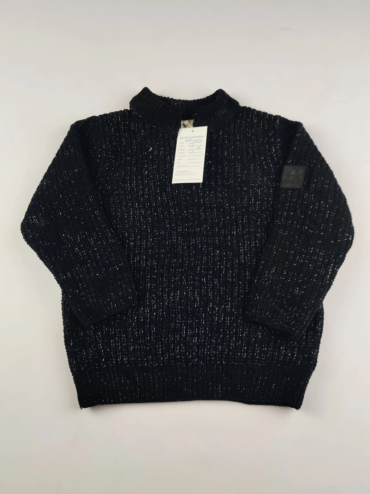 Buy online pre-used pre-loved 100% authentic & Original branded F&F (KWB-7673) available in Pakistan. Top international brands avilable.