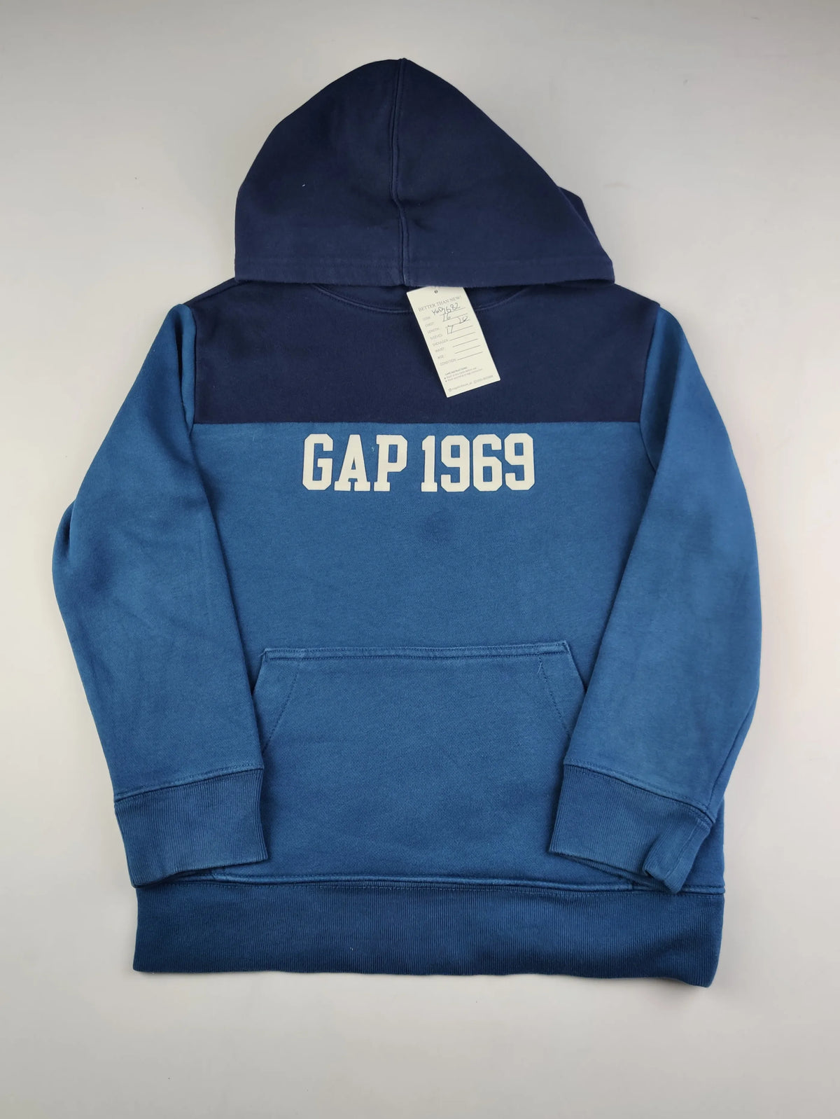 Buy online pre-used pre-loved 100% authentic & Original branded Gap (KWB-7682) available in Pakistan. Top international brands avilable.