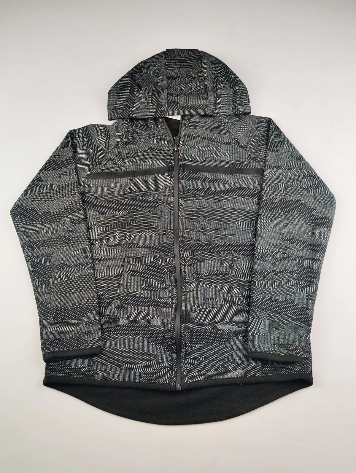 Buy online pre-used pre-loved 100% authentic & Original branded Primark (KWB-7726) available in Pakistan. Top international brands avilable.